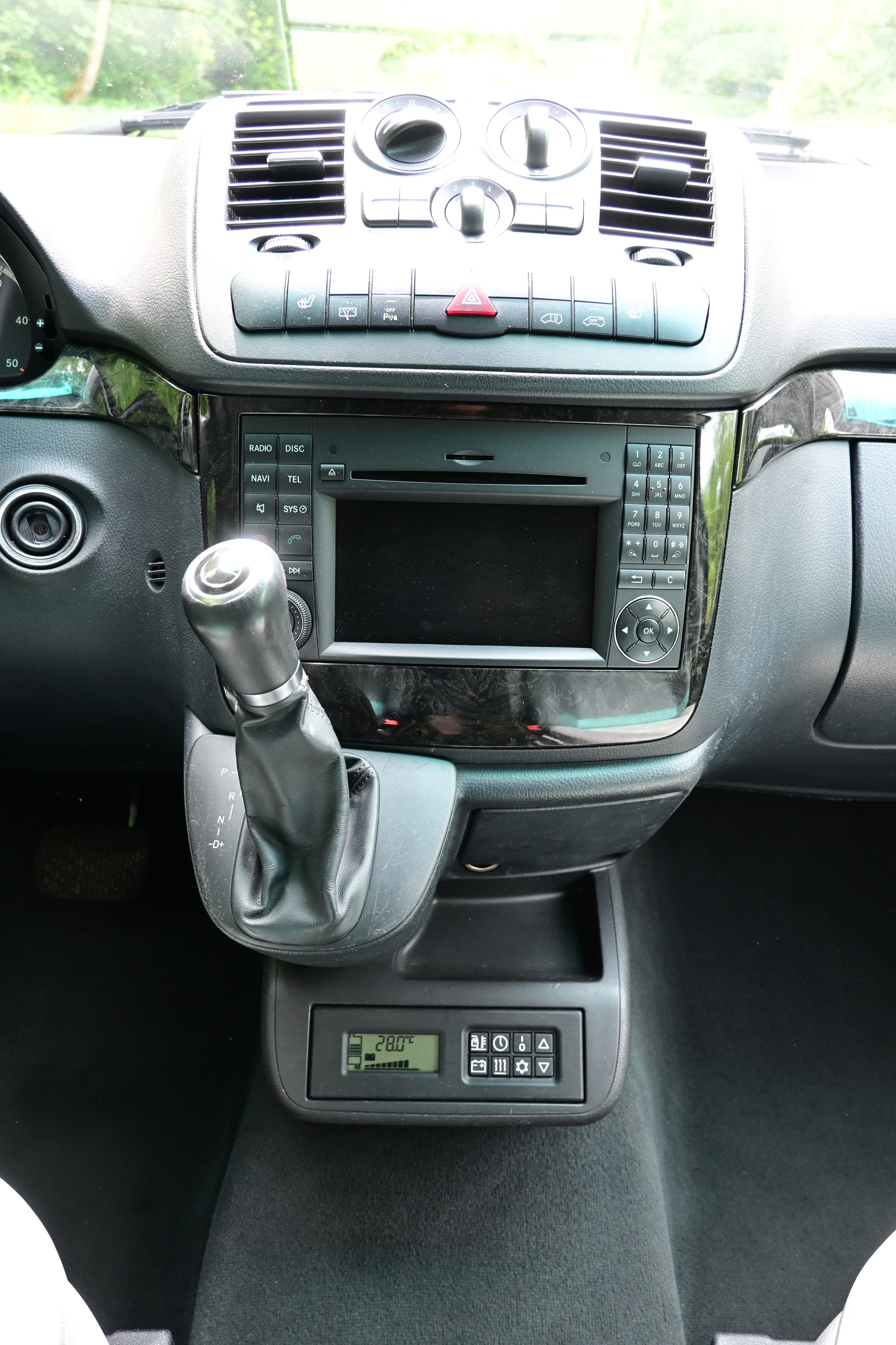 MERCEDES-BENZ Viano 2.2 CDI Automat-image-19