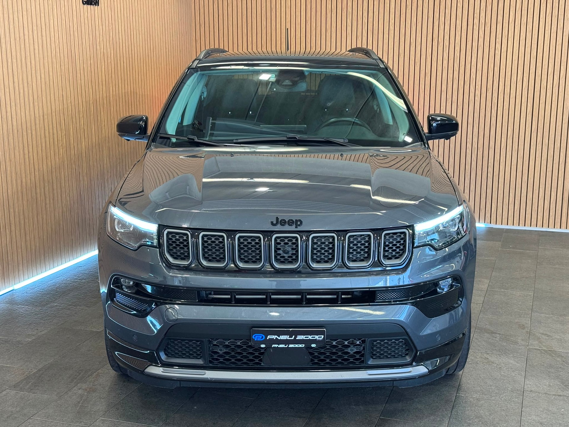 JEEP Compass 4x2 1.5 T MHEV Swiss Limited-showroom-element-1