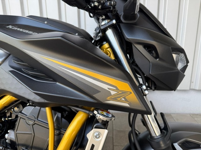 KAWASAKI 650 S schwarz - gold-image-2