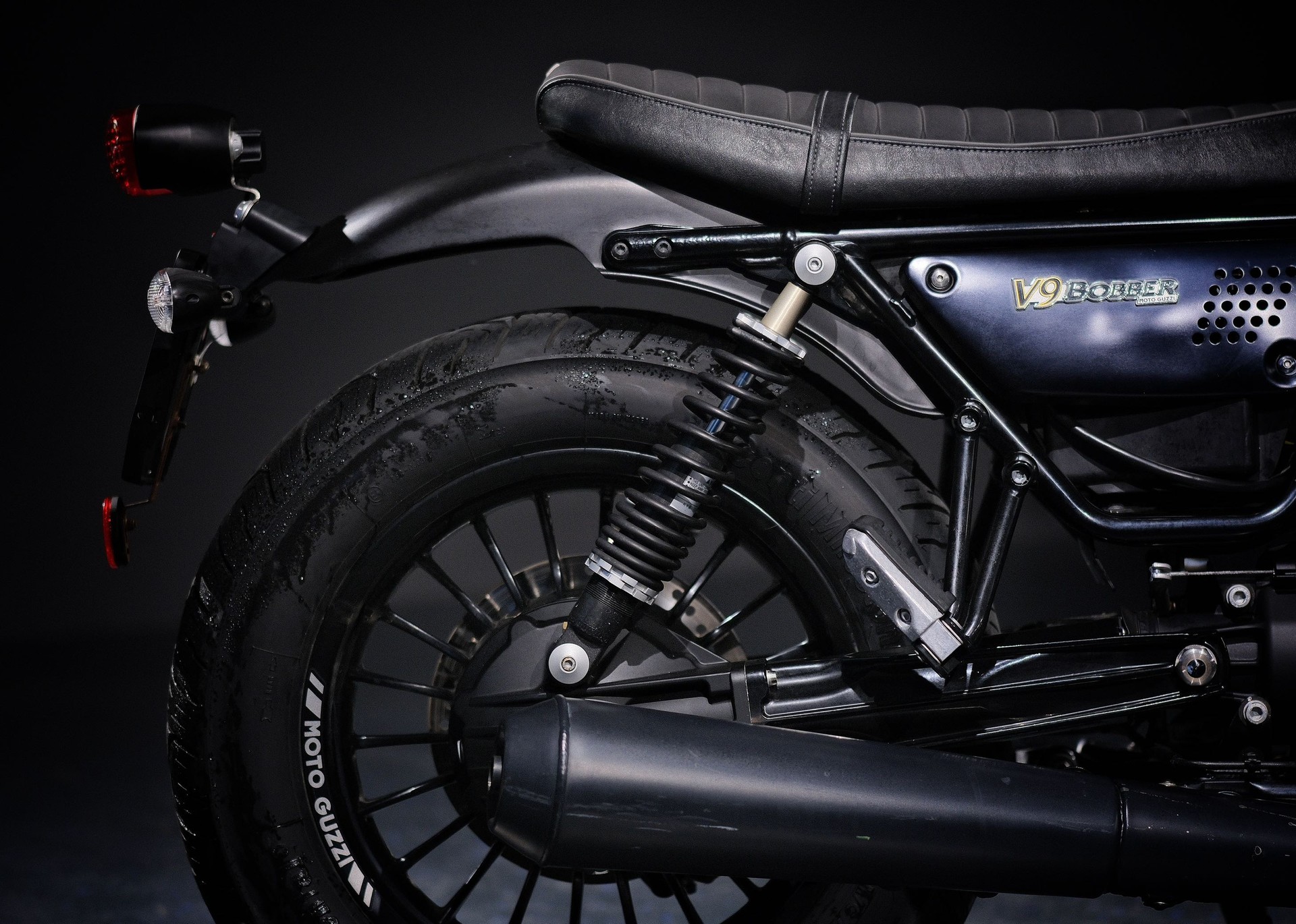 MOTO GUZZI V9 Bobber 850 ABS-image-10