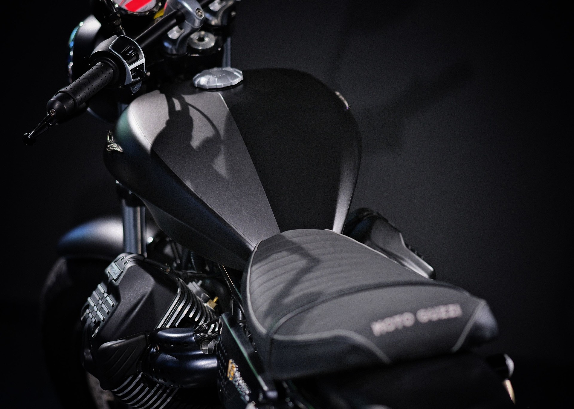 MOTO GUZZI V9 Bobber 850 ABS-image-13