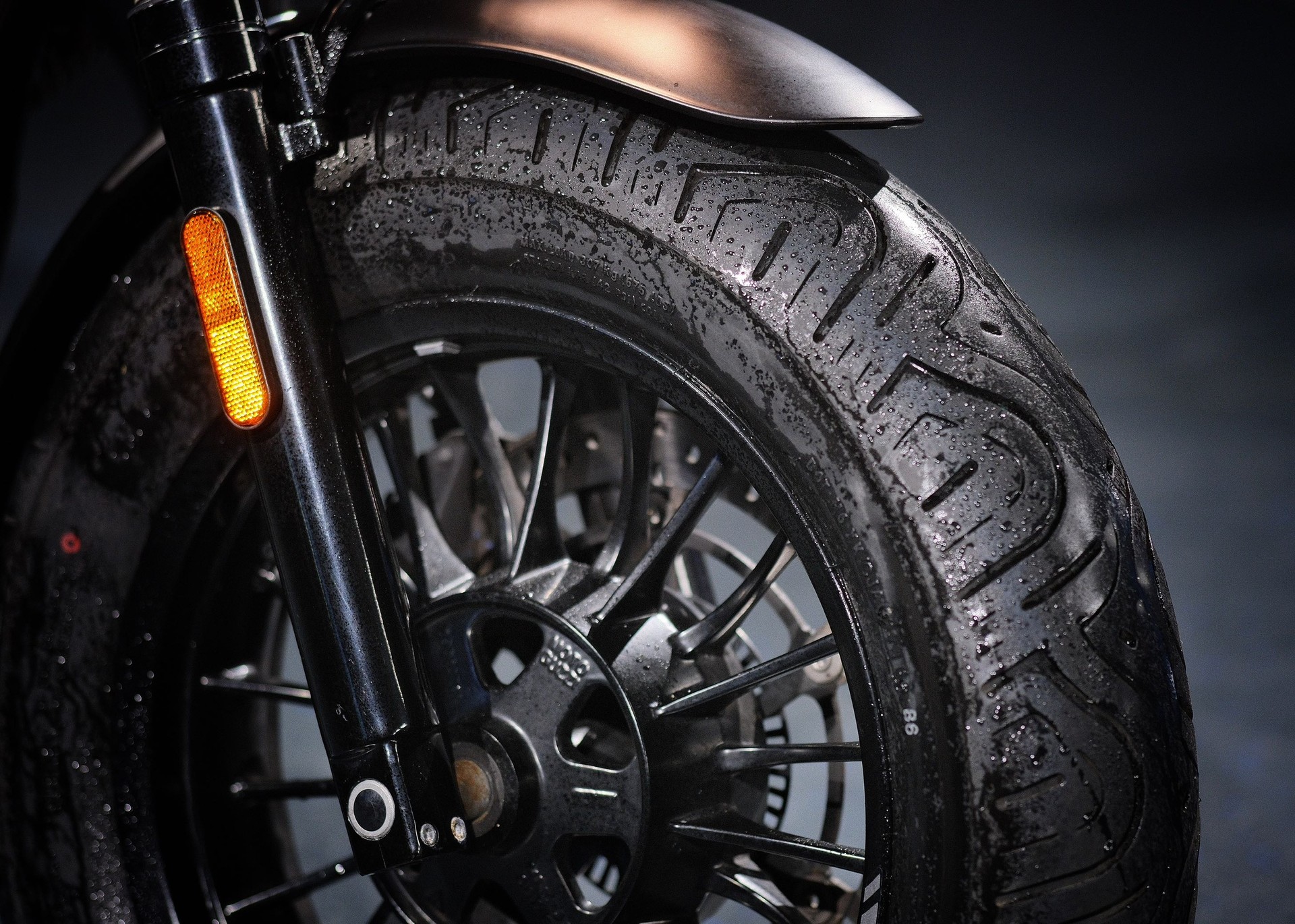 MOTO GUZZI V9 Bobber 850 ABS-image-5