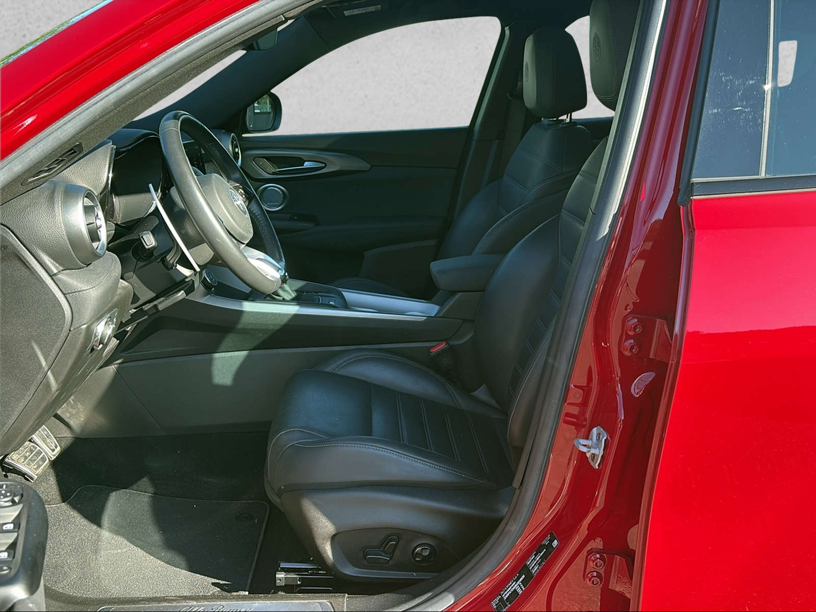 ALFA ROMEO Tonale 1.3 Plug-in-Hybrid Q4 Veloce-image-5