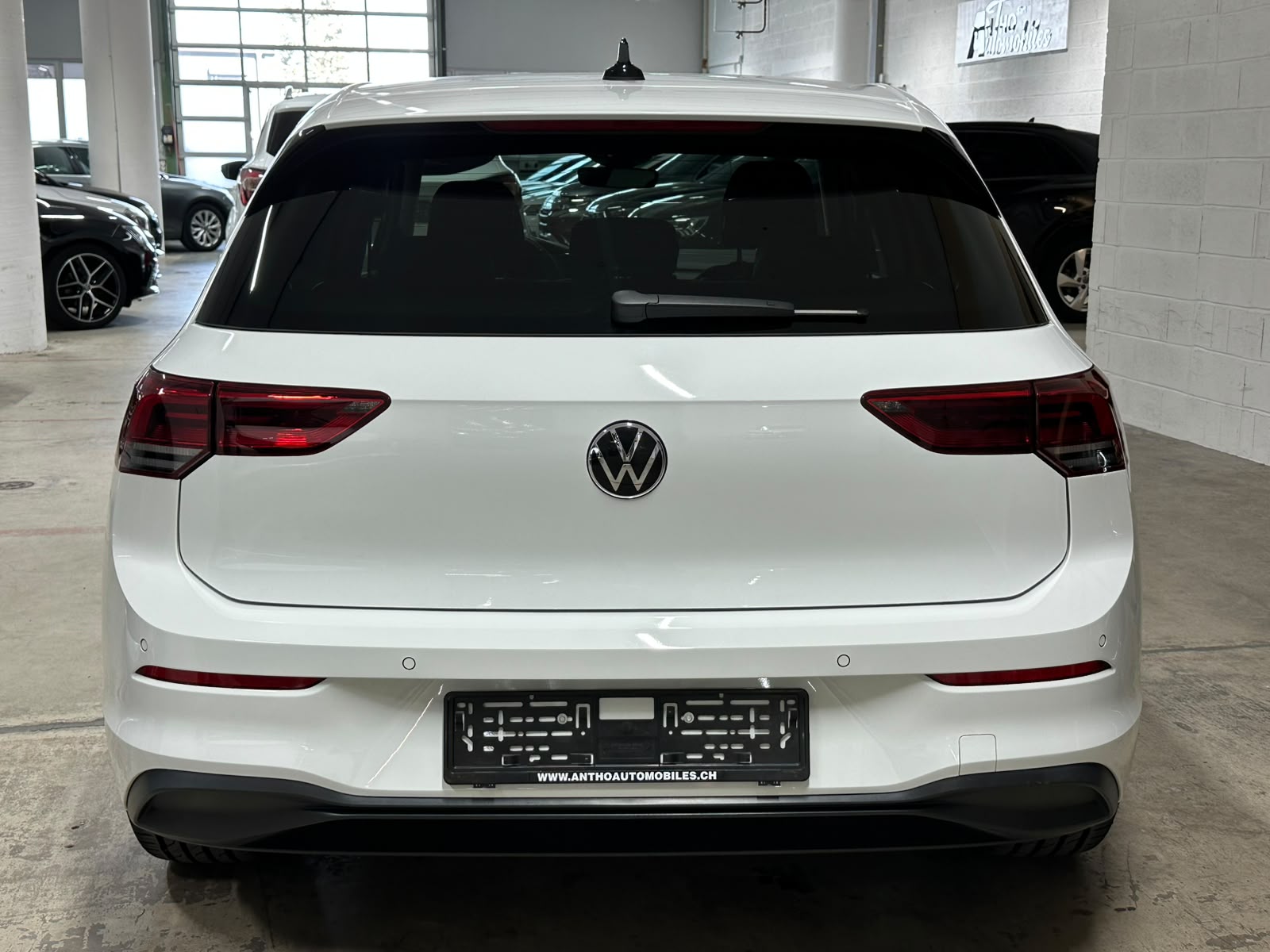 VW Golf 1.5 TSI ACT Life-image-4