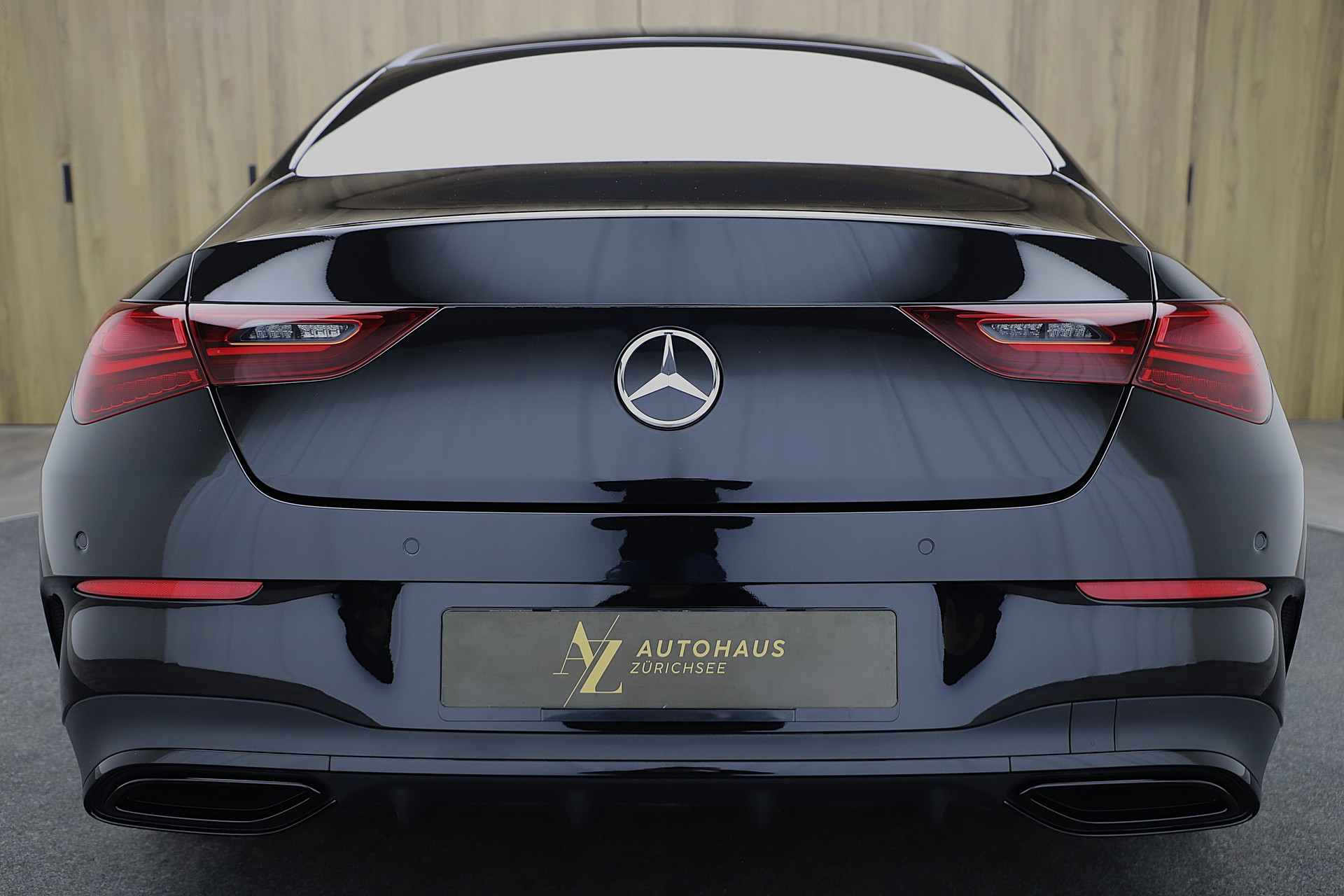 MERCEDES-BENZ CLA 200 7G-DCT AMG Line Night Edition und Advance Plus-image-3