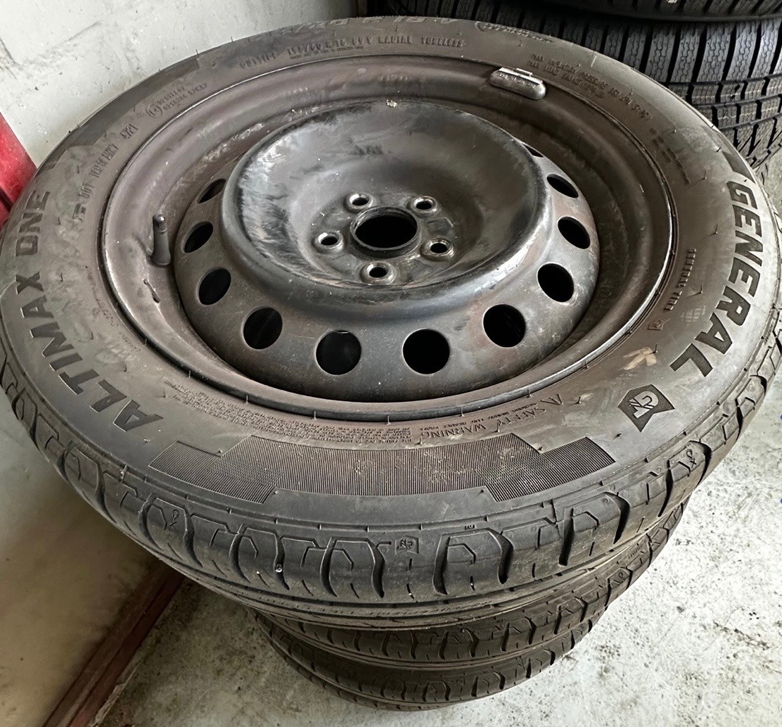 TOYOTA UrbanCruiser 1.4 D-4D Linea Terra 4WD-image-12