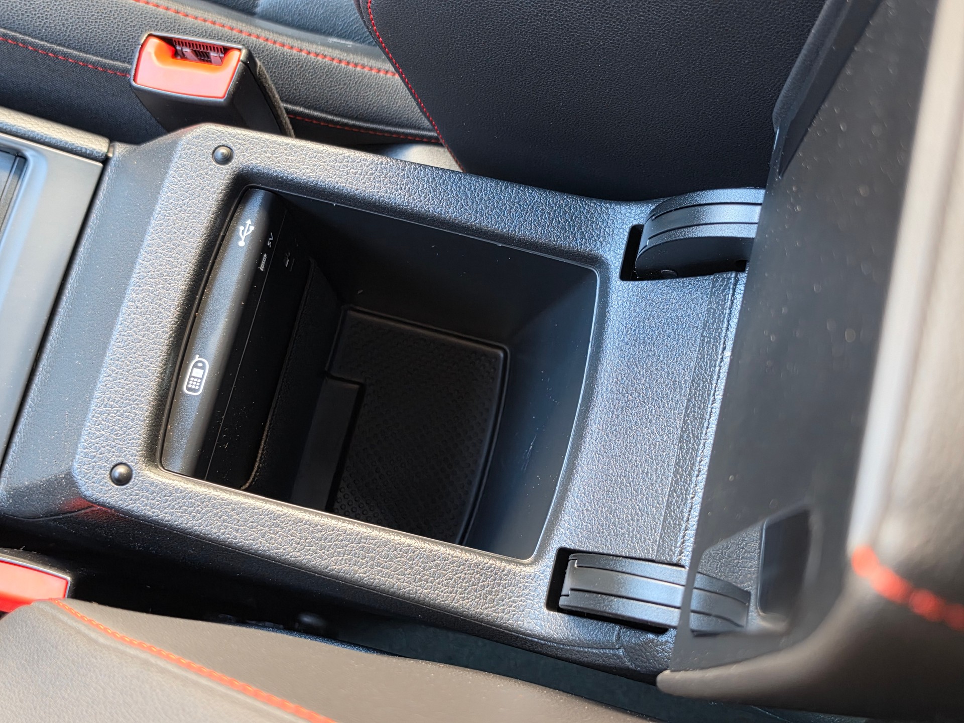 VW Golf 2.0 TSI GTI Performance DSG-image-41