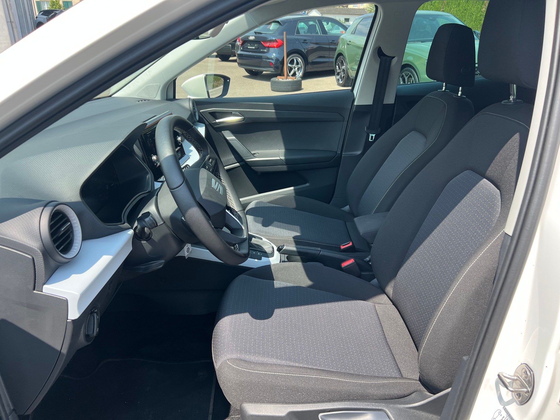 SEAT Arona 1.0 TSI Eco Style DSG-image-16
