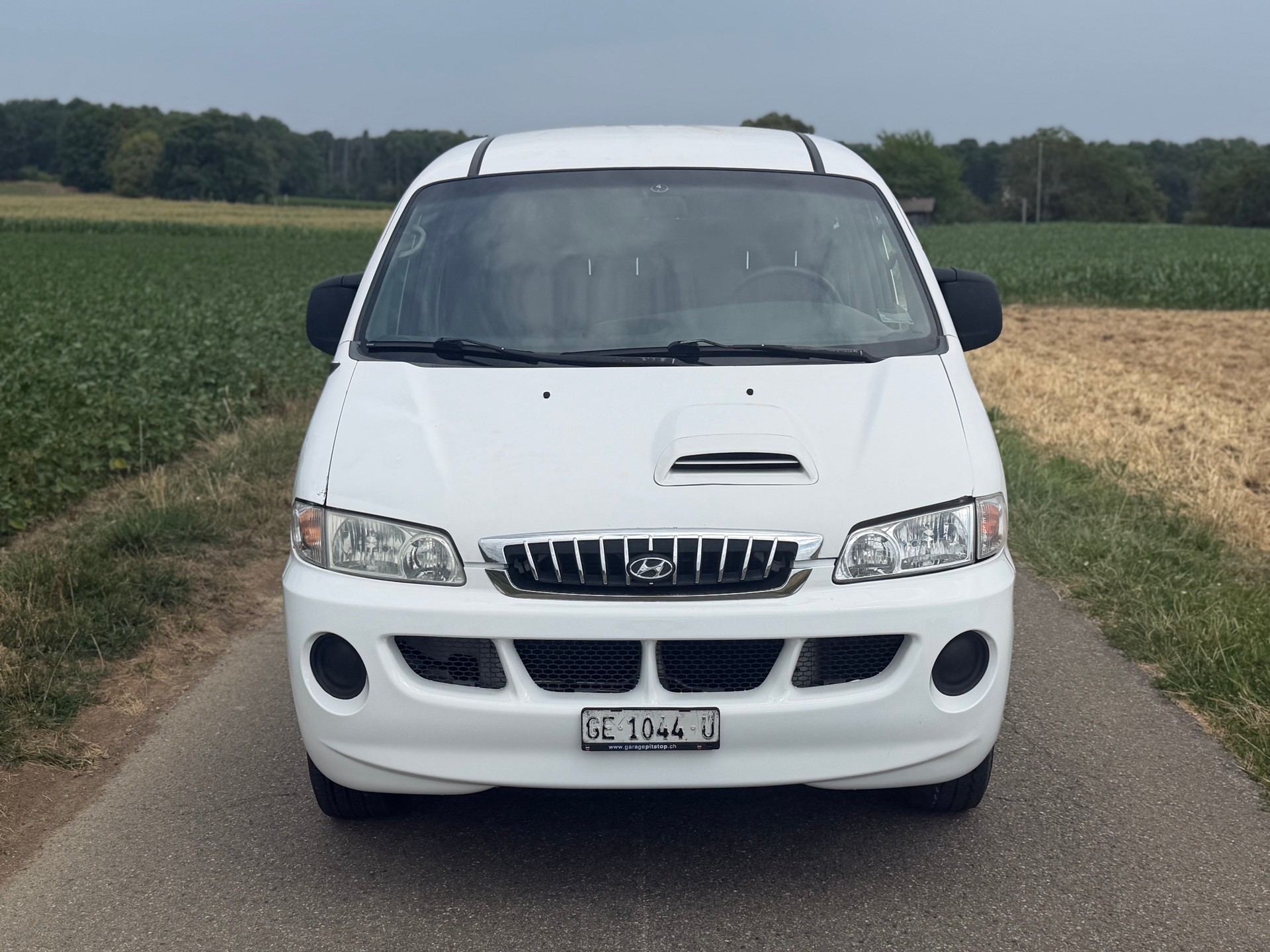 HYUNDAI H-1 Deluxe 2.5TDI