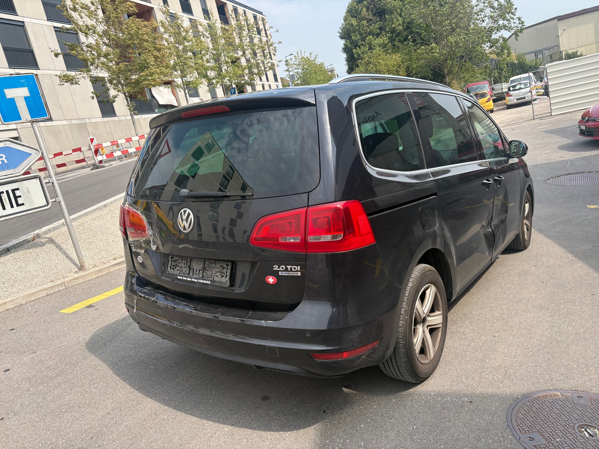 VW Sharan 2.0 TDI BlueMotion Technology Trendline-image-4