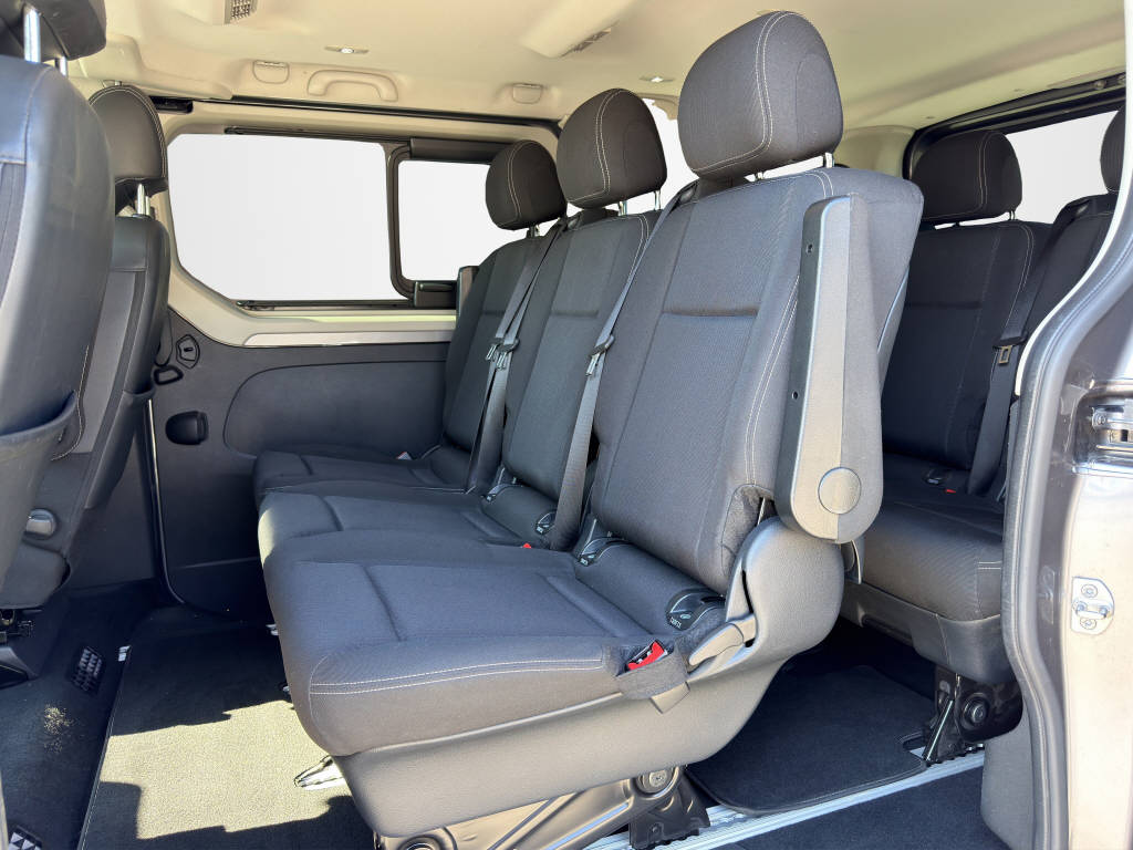 RENAULT Trafic Spaceclass 2.0 dCi Blue 170-image-13