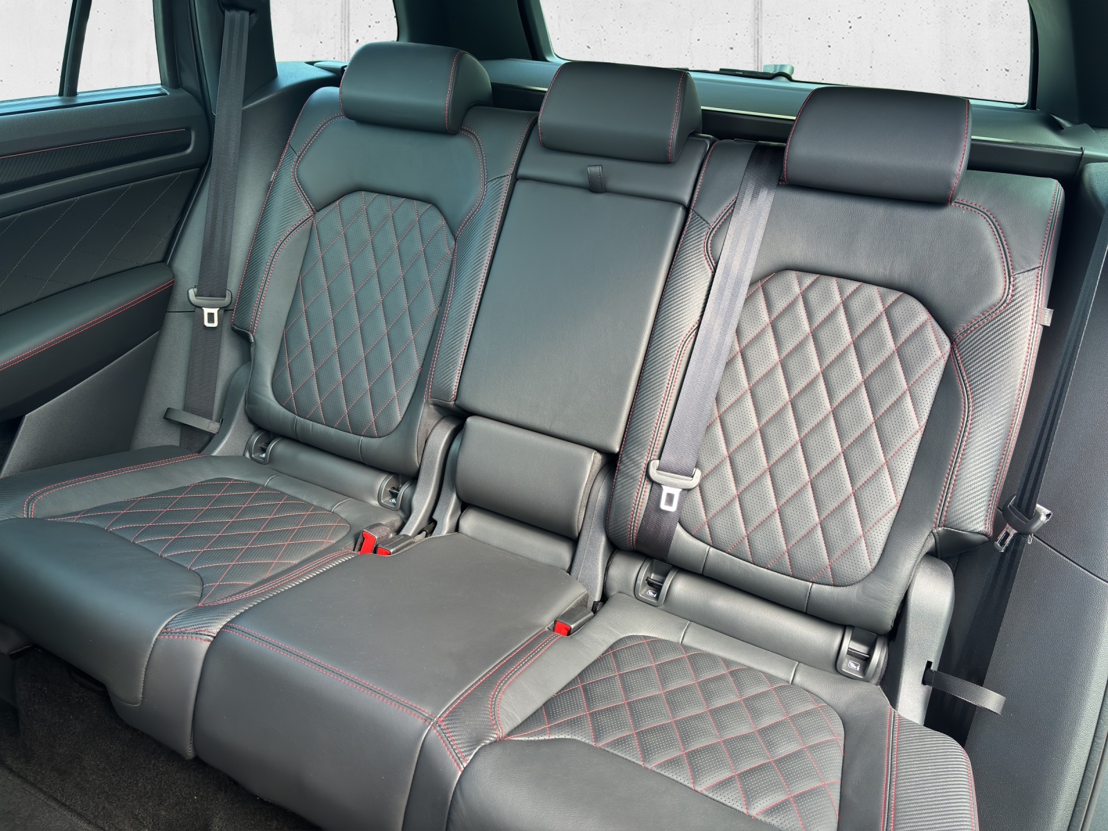 SKODA Kodiaq 2.0 TSI 4x4 RS mit AHK, Standheizung & Panorama-Ausstell-/Schiebedach-image-29