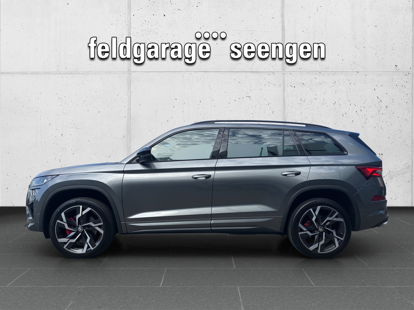 SKODA Kodiaq 2.0 TSI 4x4 RS mit AHK, Standheizung & Panorama-Ausstell-/Schiebedach-showroom-element-1