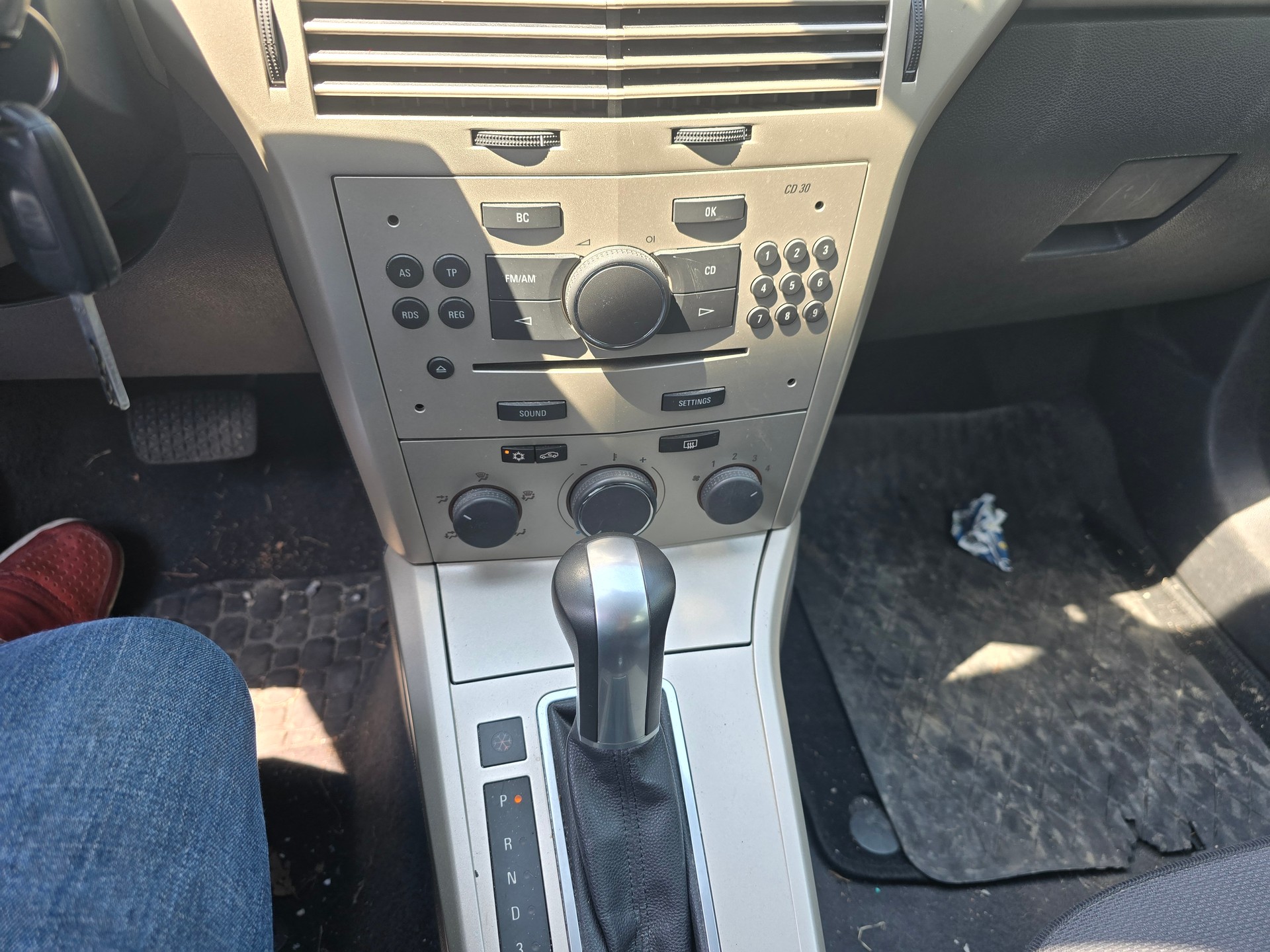 OPEL Astra Caravan 1.8i 16V Diamond Automatic-image-7