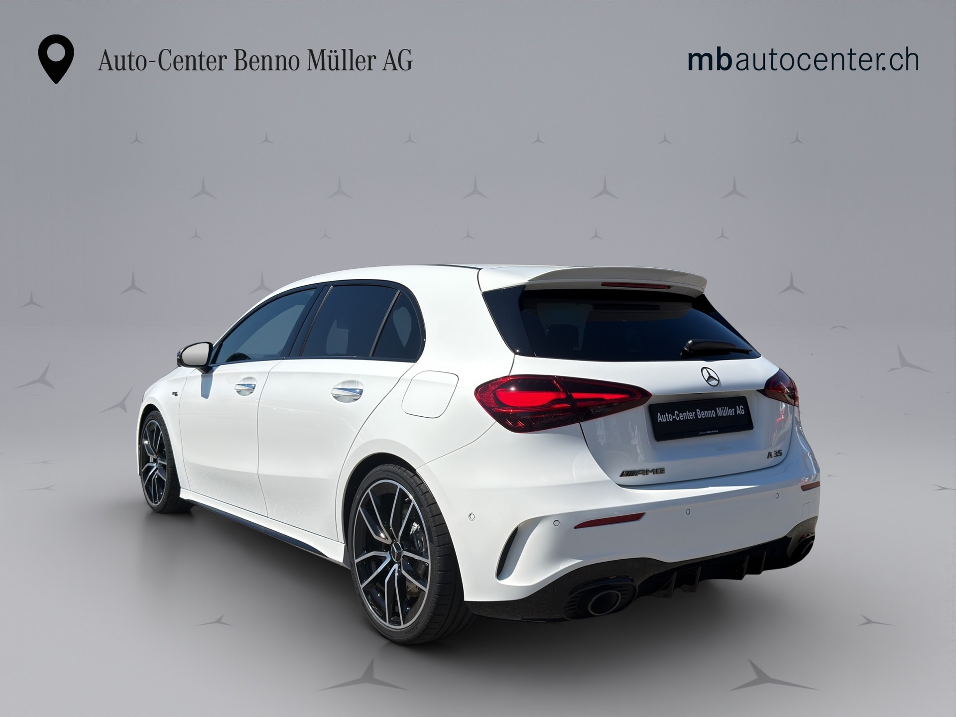 MERCEDES-BENZ A 35 AMG 4matic-showroom-element-3