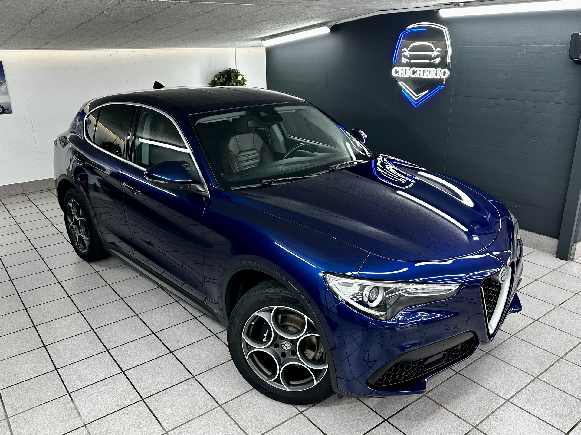 ALFA ROMEO Stelvio 2.0 Executive Q4 Automatic-showroom-element-1