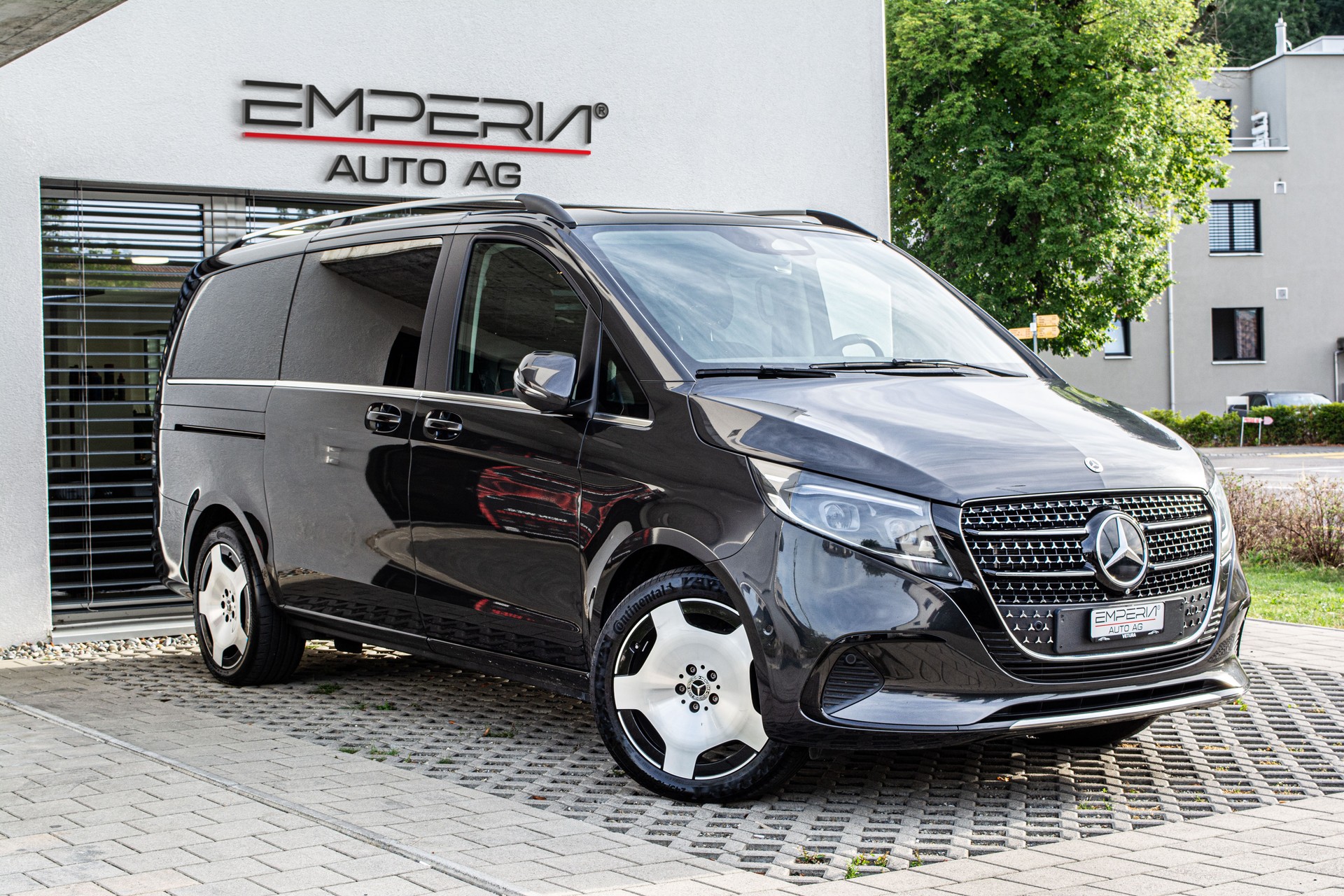 MERCEDES-BENZ V 300 d lang Avantgarde 4Matic 9G-Tronic-showroom-element-3