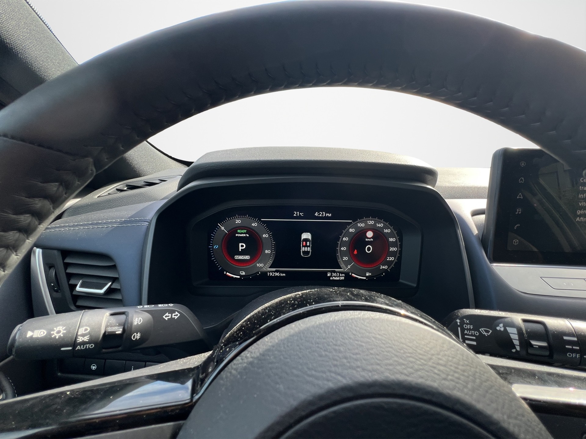 NISSAN Qashqai 1.5 VC-T Tekna-image-10