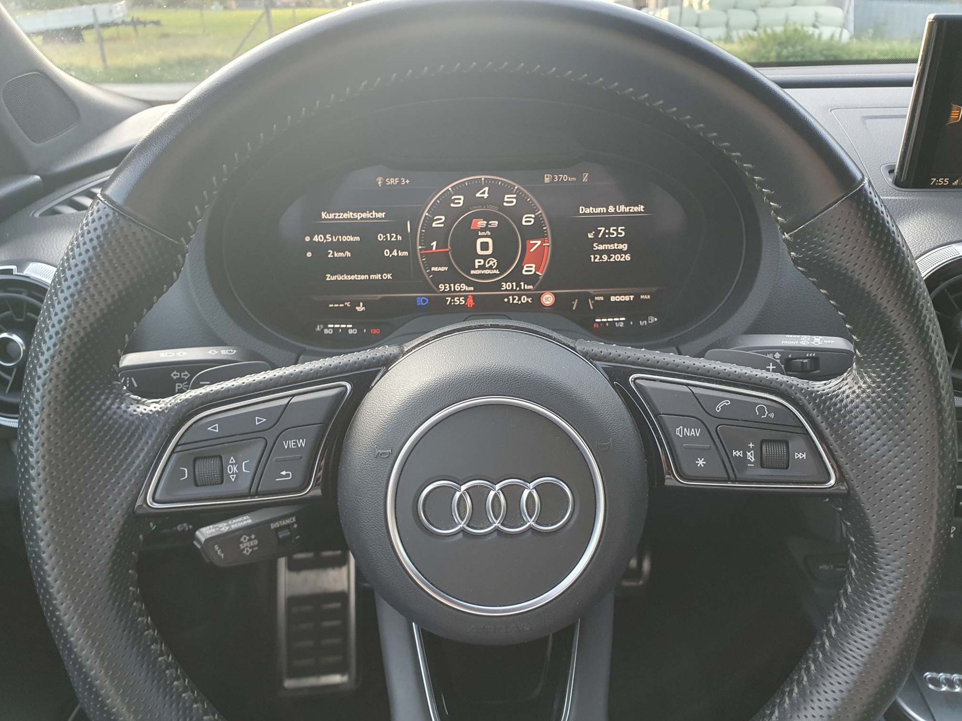 AUDI S3 Sportback 2.0 T FSI quattro S-Tronic-image-11