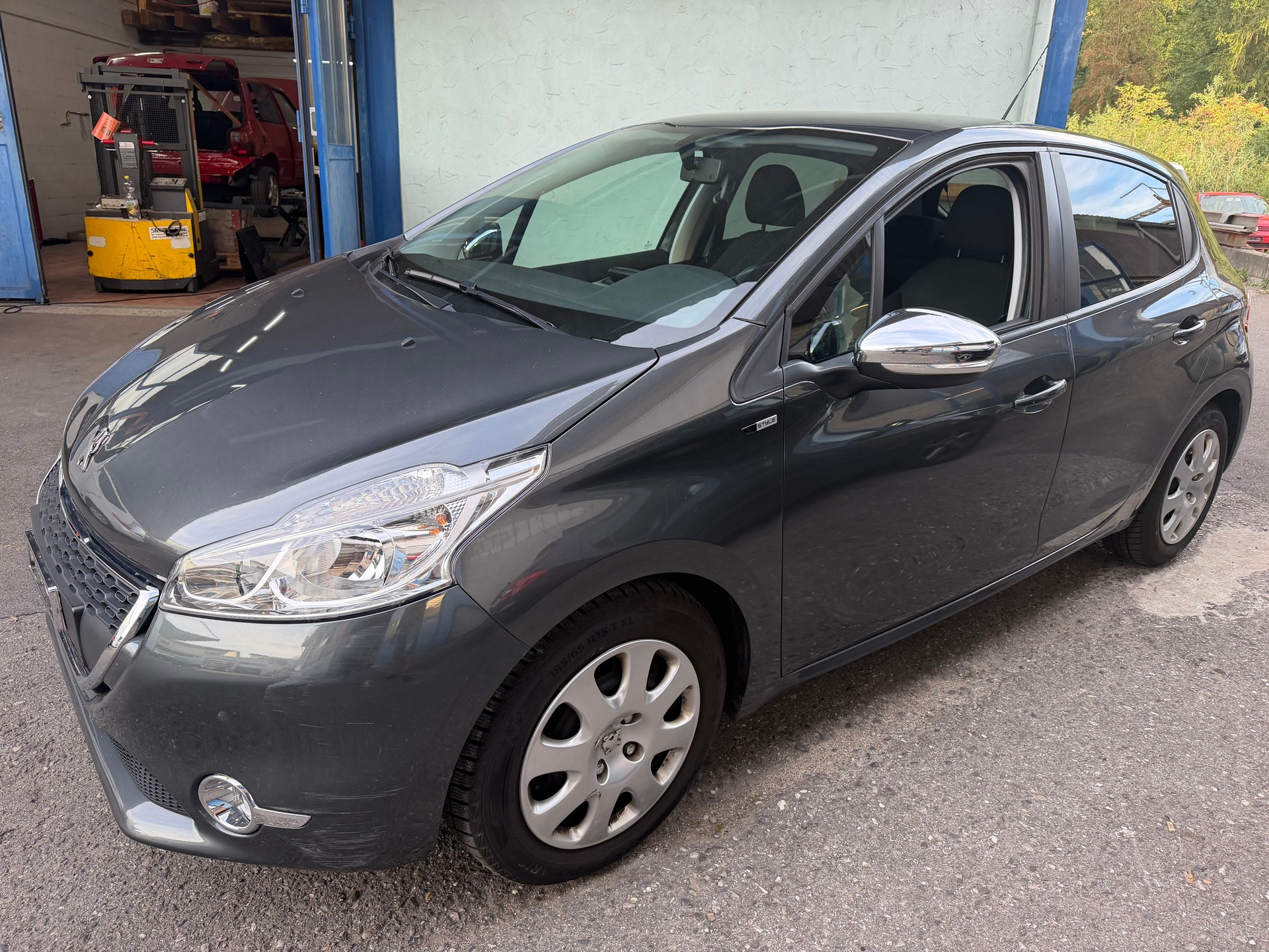 PEUGEOT 208 1.2 VTI Style