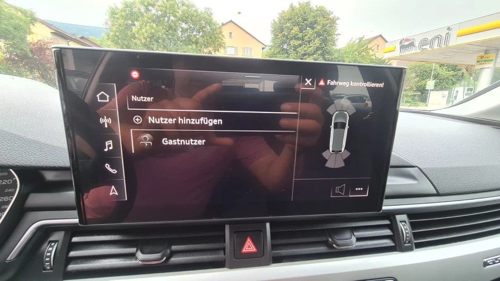 AUDI A4 Avant 40 TDI Attraction quattro S-tronic ** 204 PS ** Gr-Navi ** Sitzheizung ** Tempomat ** mit Gratis Service Paket **-image-9