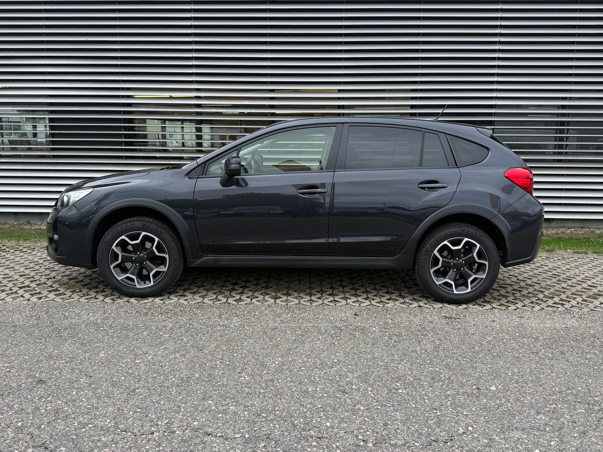 SUBARU XV 2.0D Swiss Two AWD-image-1