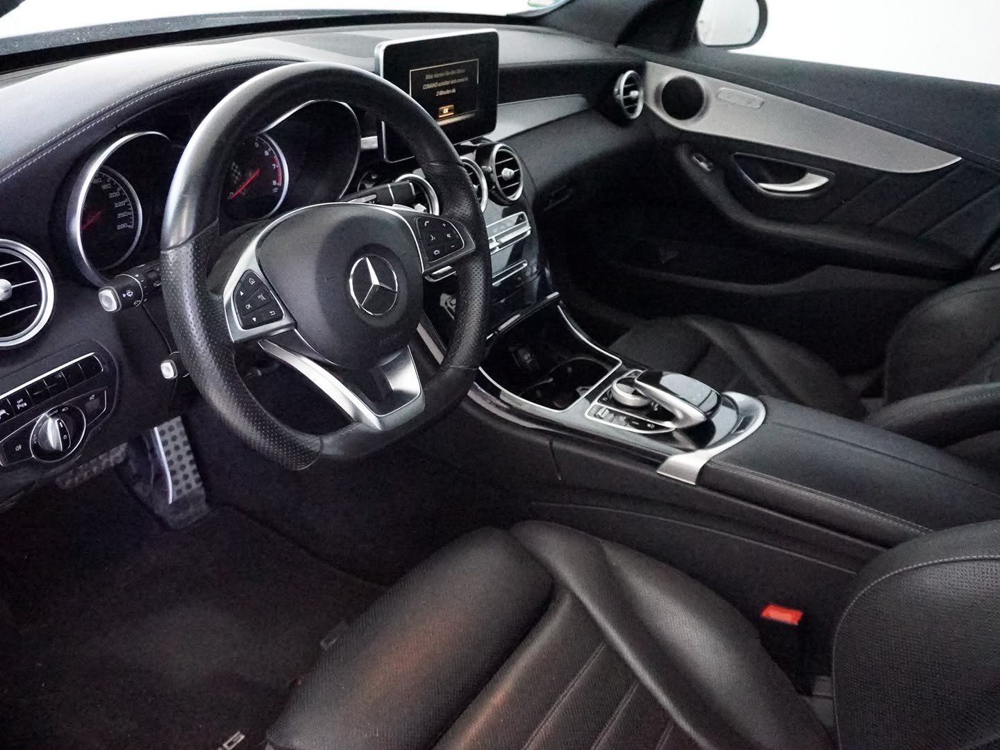 MERCEDES-BENZ C 43 AMG 4Matic 9G-Tronic-showroom-element-2