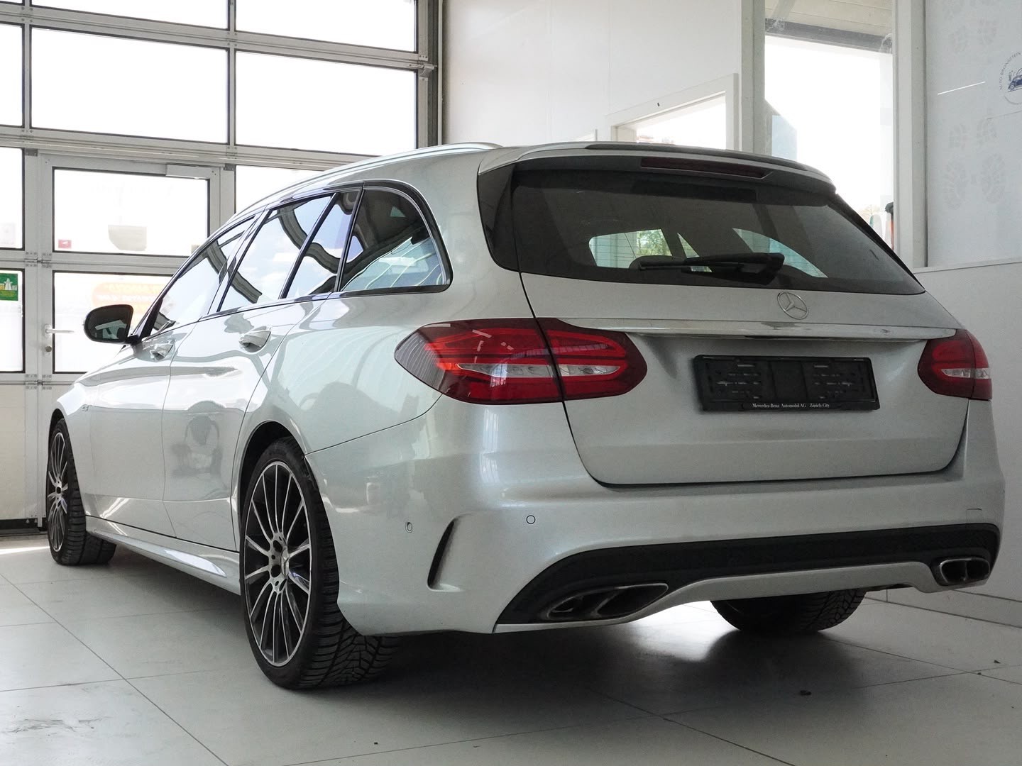 MERCEDES-BENZ C 43 AMG 4Matic 9G-Tronic-showroom-element-1