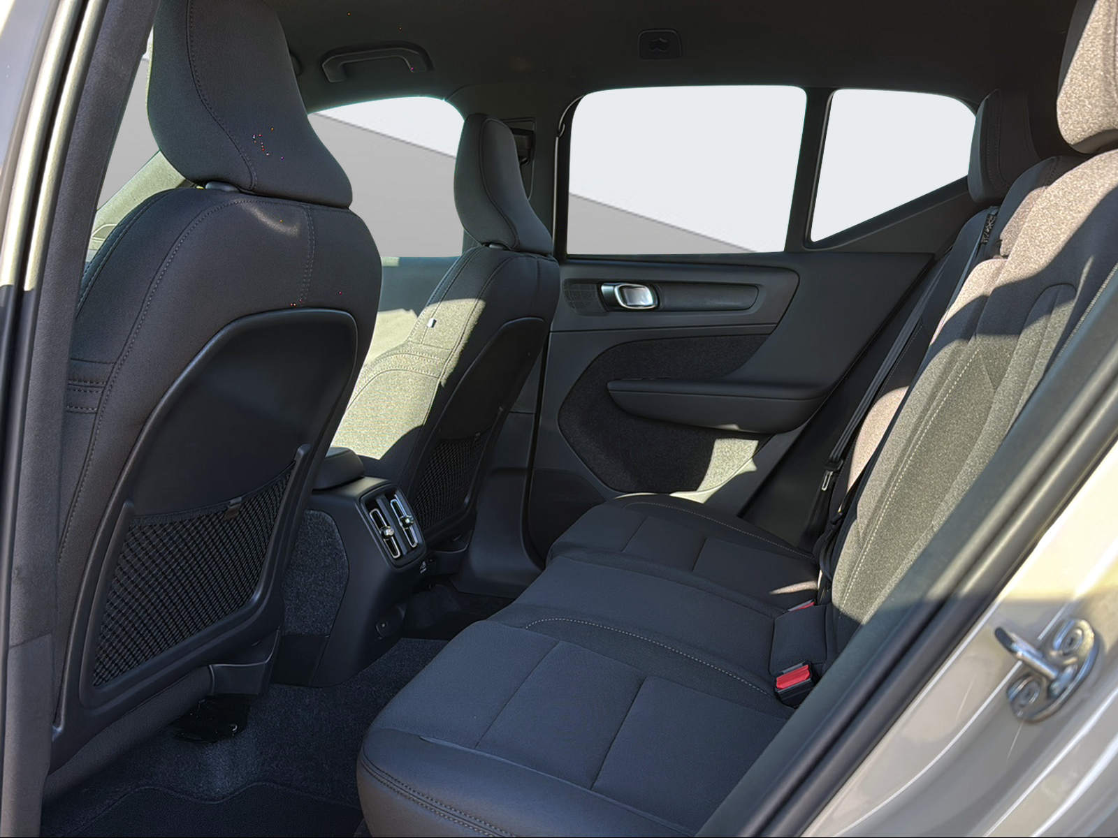 VOLVO EX40 Extended Plus-image-13
