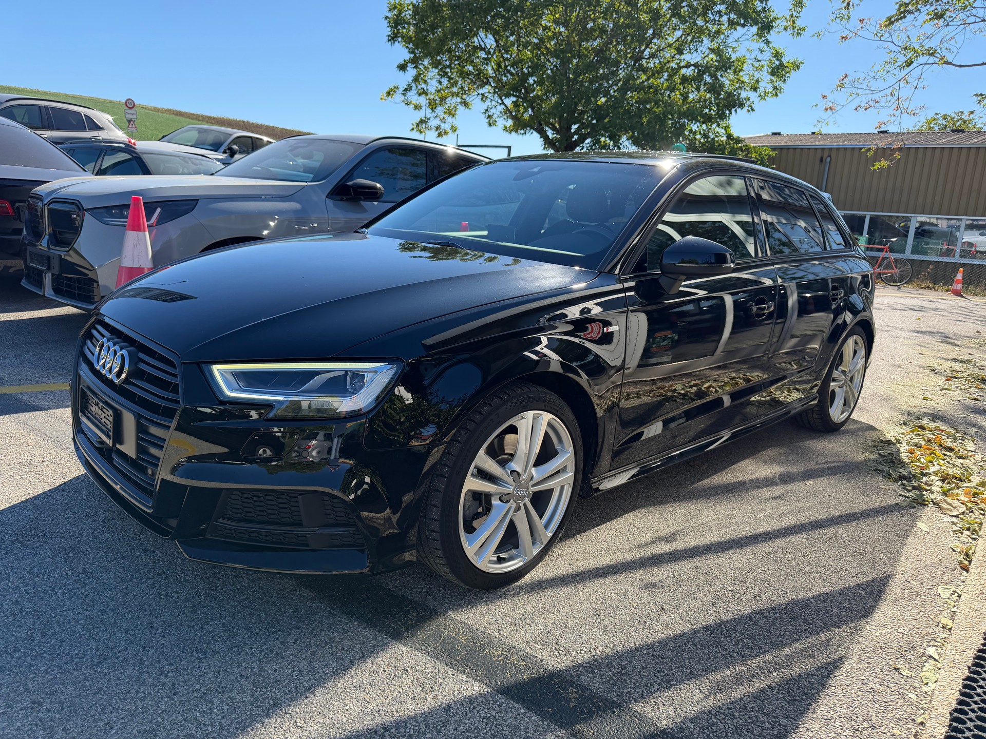 AUDI A3 Sportback 2.0 TFSI Sport quattro S-tronic-showroom-element-1