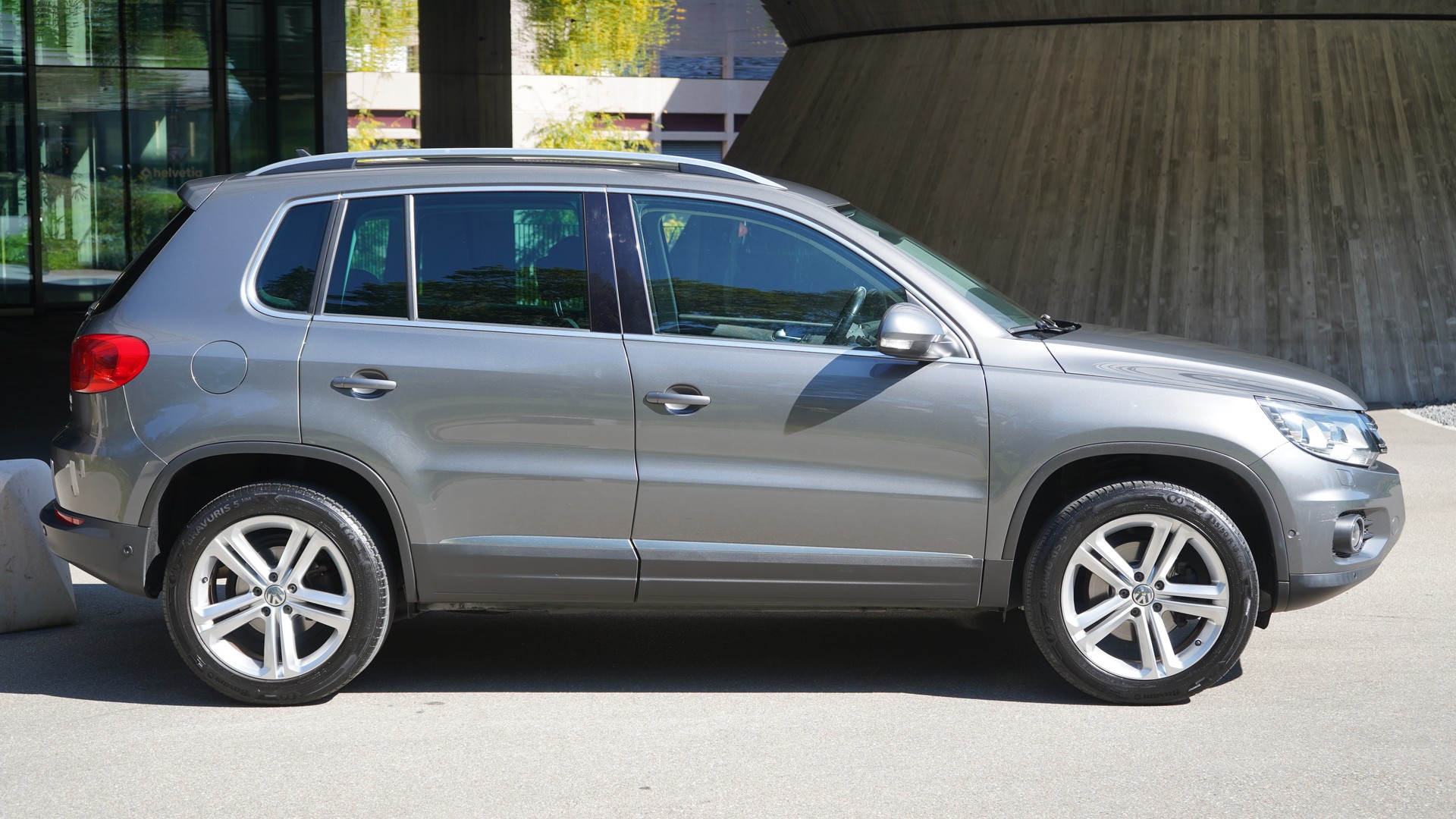 VW Tiguan 2.0 TSI Track&Field 4Motion DSG-showroom-element-3