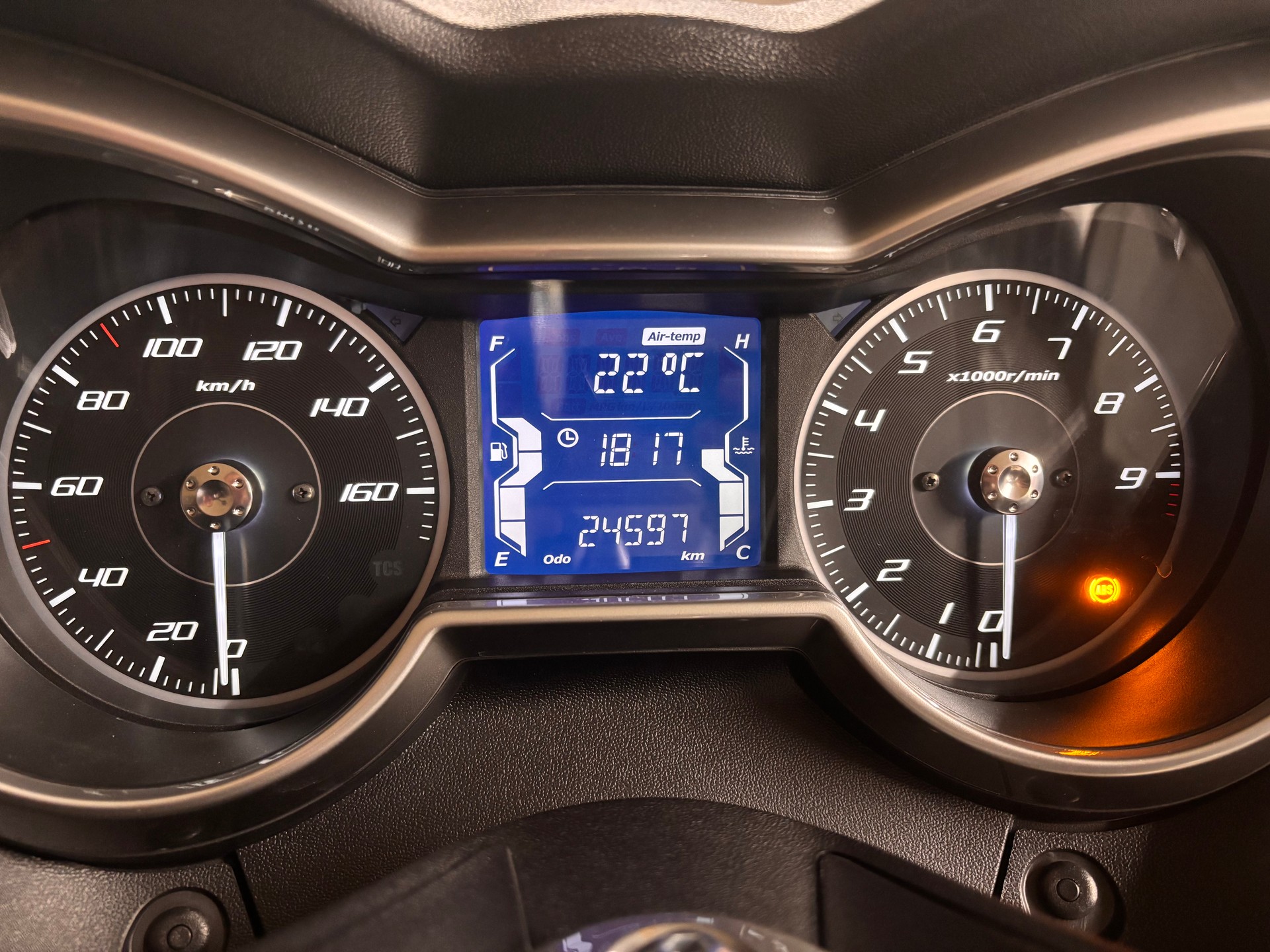 YAMAHA X-Max 300 Tech Max-image-1