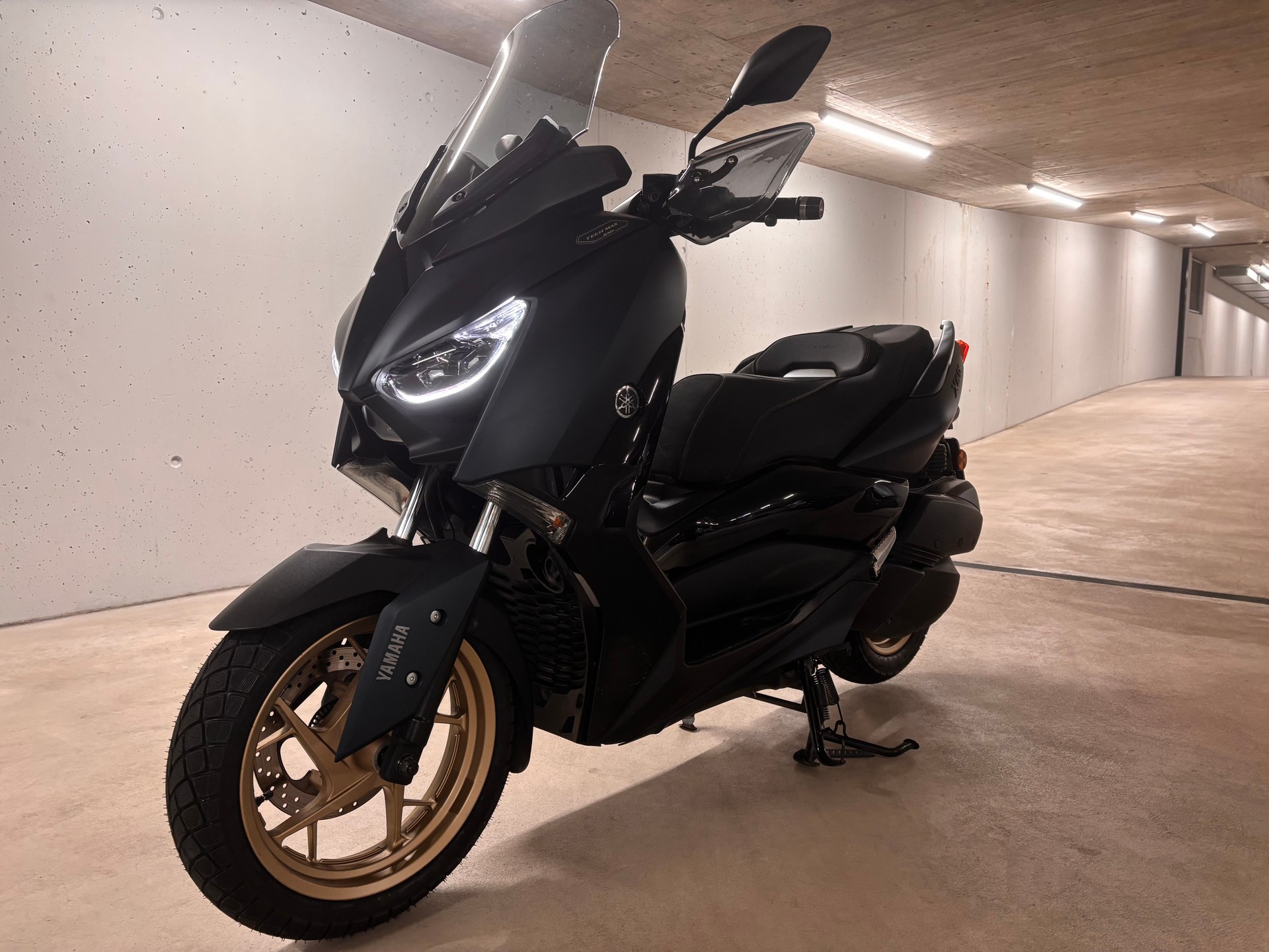 YAMAHA X-Max 300 Tech Max-image-4