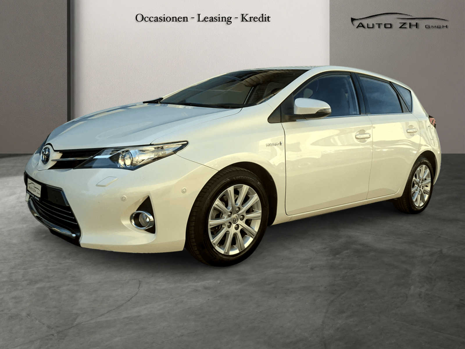 TOYOTA Auris 1.8 16V HSD Linea Sol