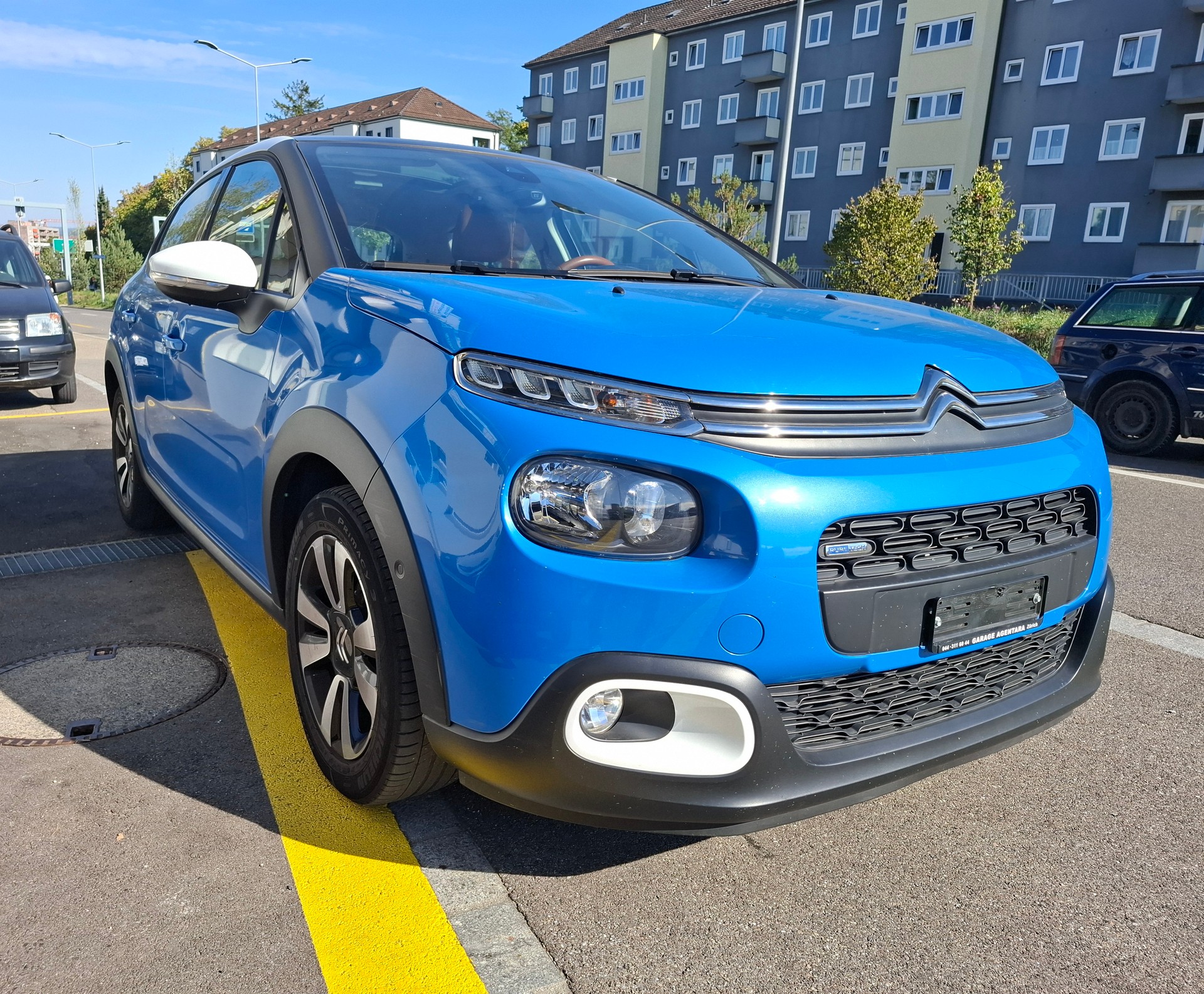 CITROEN C3 1.2i PureTech Shine-image-6