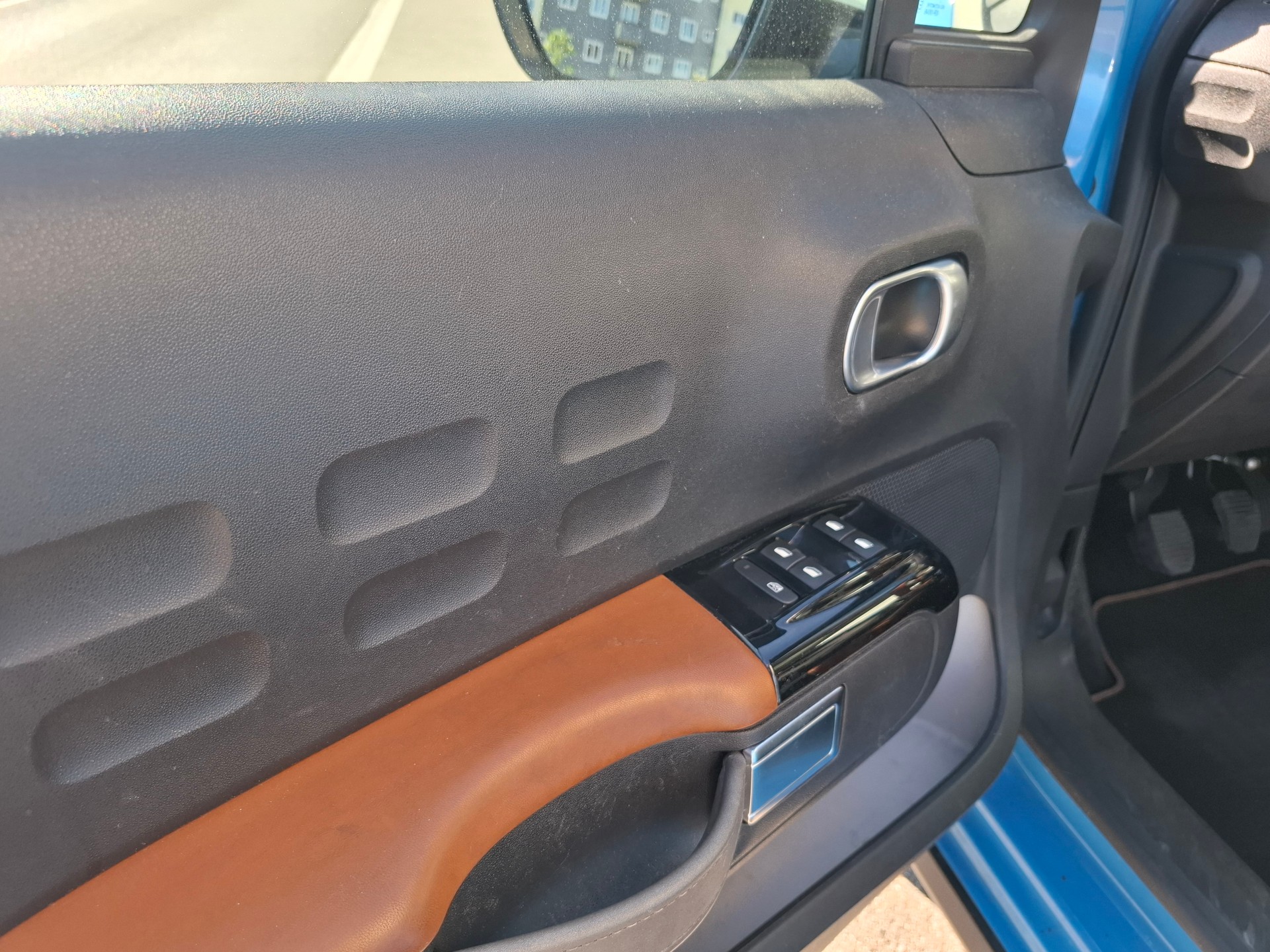 CITROEN C3 1.2i PureTech Shine-image-15