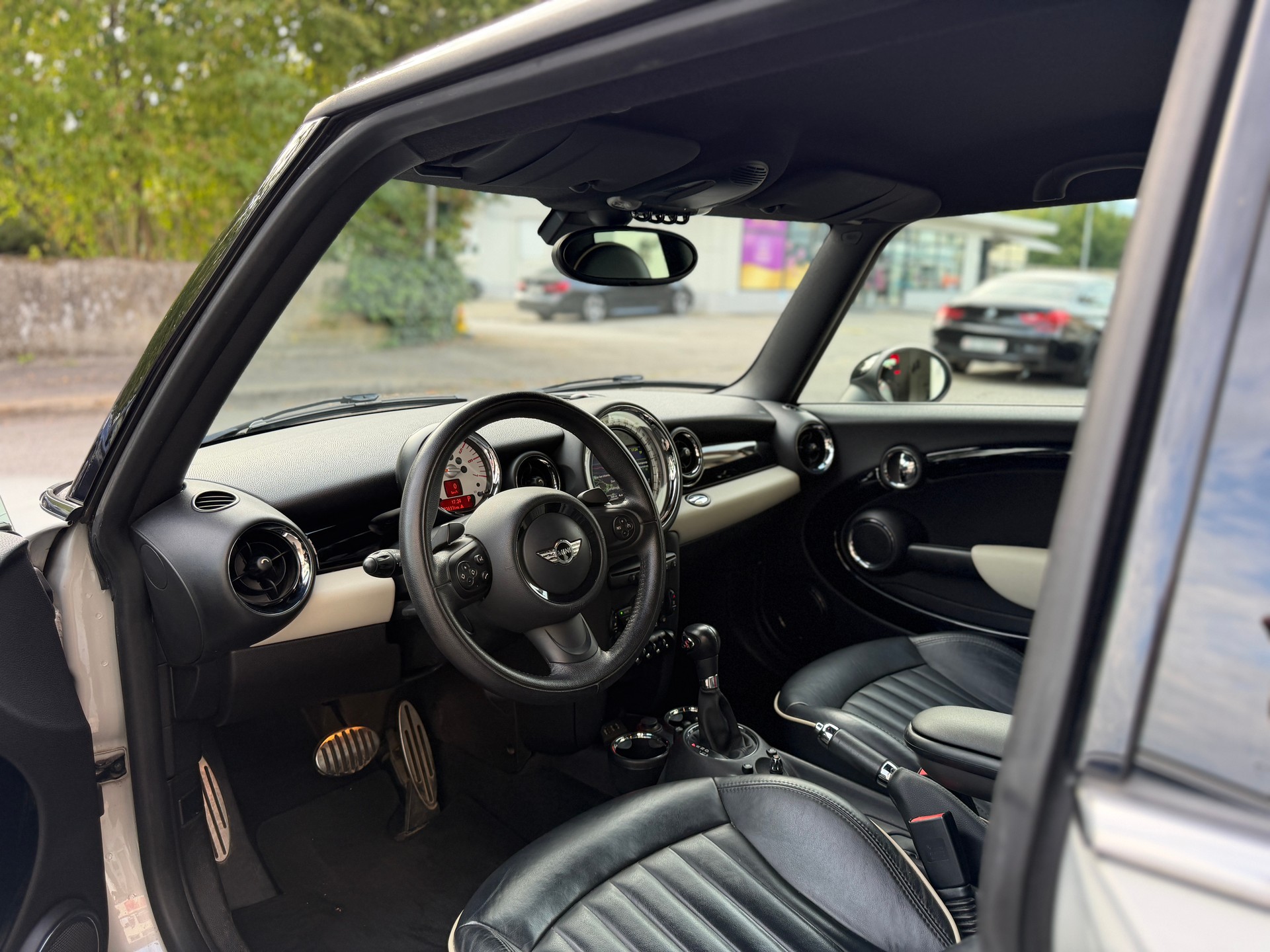 MINI Cooper SD Automat / frisch MFK und Service-image-7