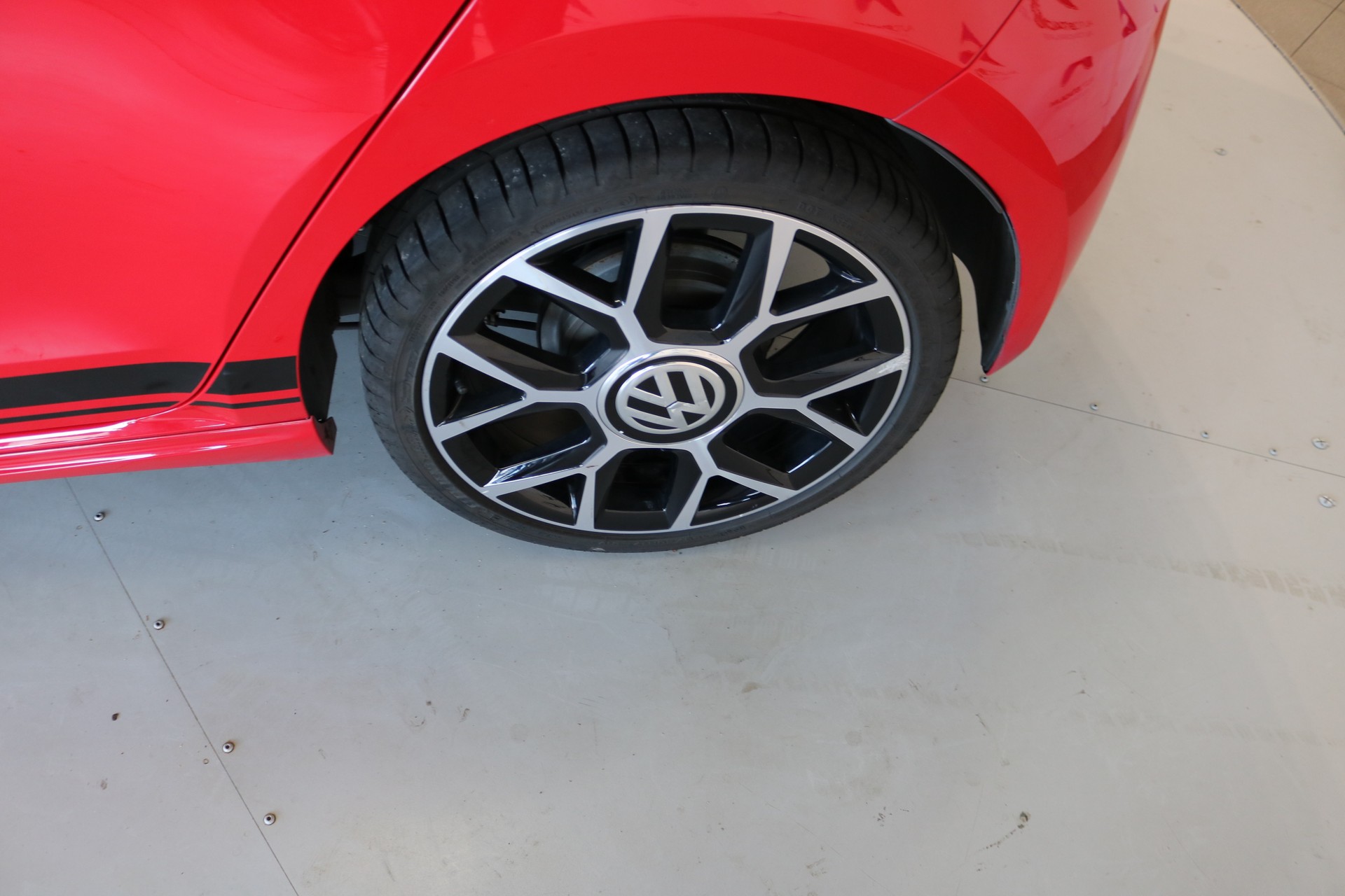 VW Up 1.0 TSI GTI-image-33