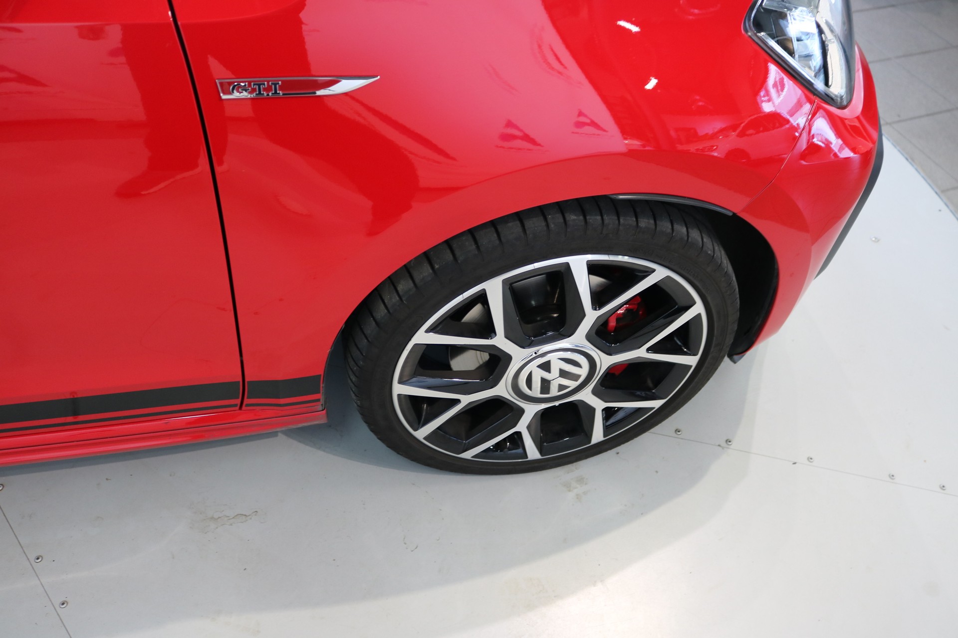 VW Up 1.0 TSI GTI-image-35