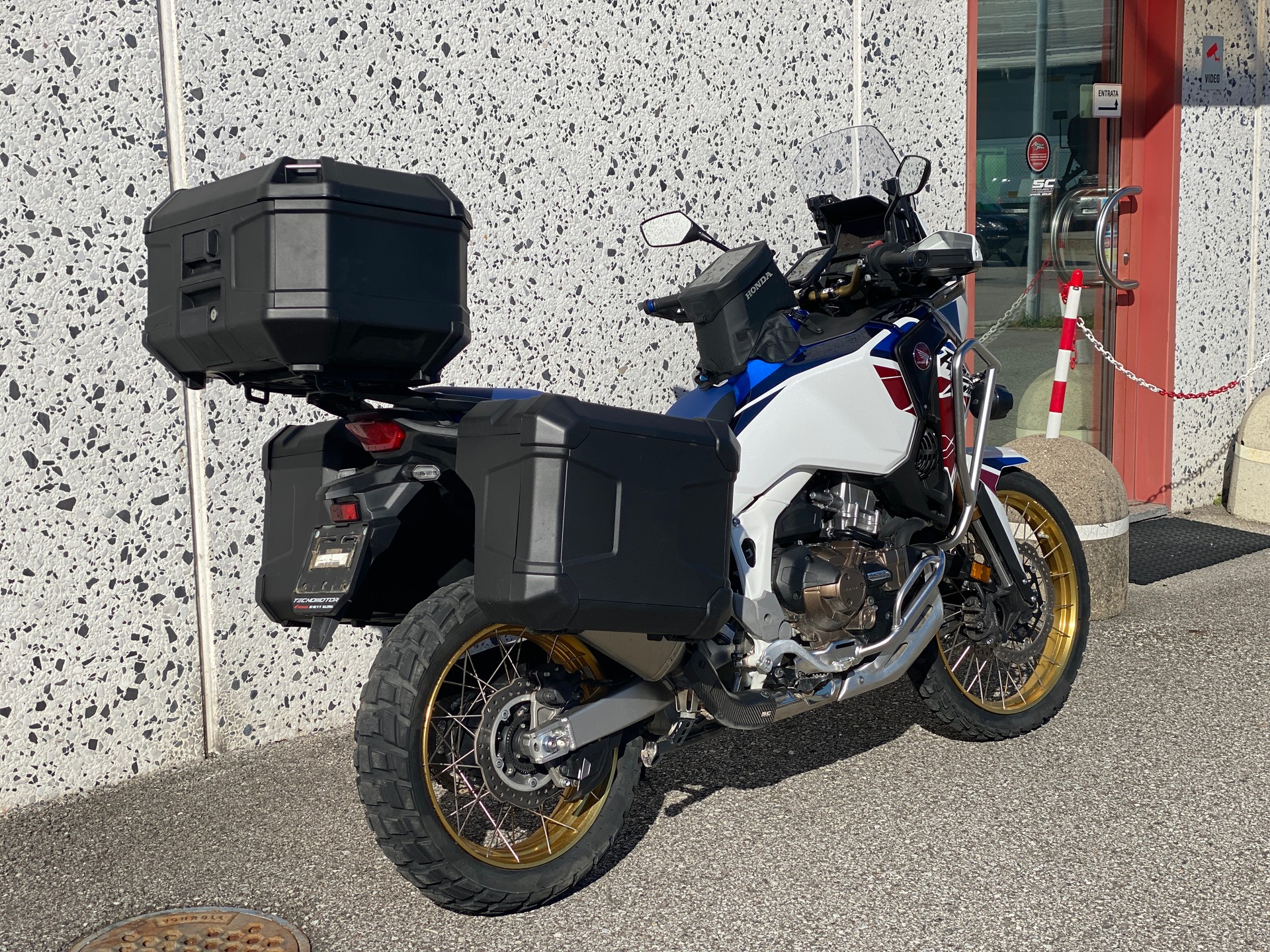 HONDA CRF 1100 DCT Africa Twin Adventure-image-2