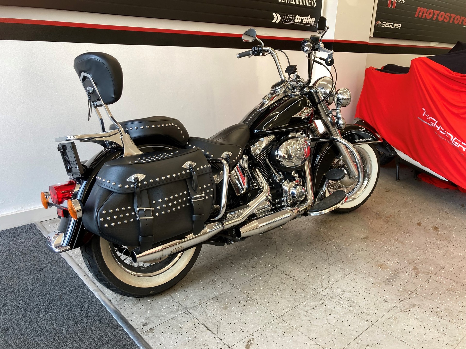 HARLEY-DAVIDSON FLSTC Softail Heritage Classic ABS-image-4