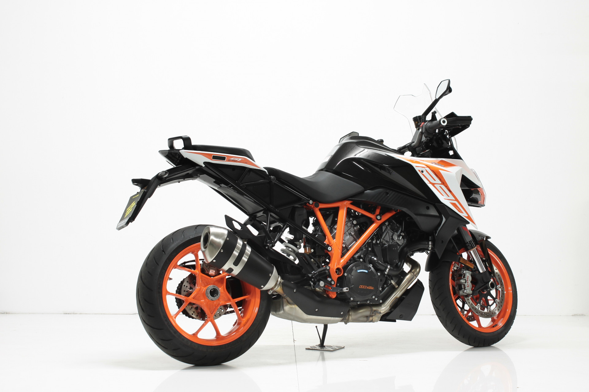 KTM 1290 Super Duke GT-image-3
