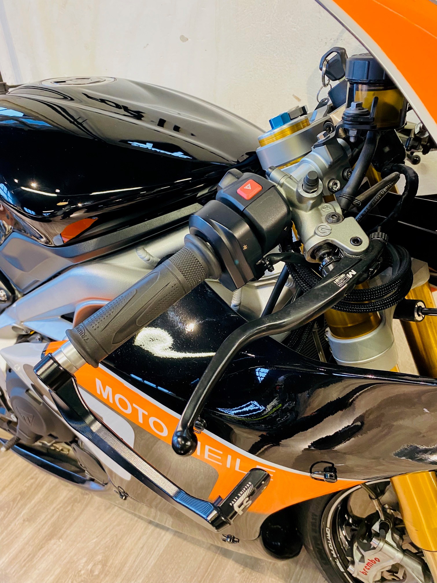 TRIUMPH 765 Moto 2-image-7