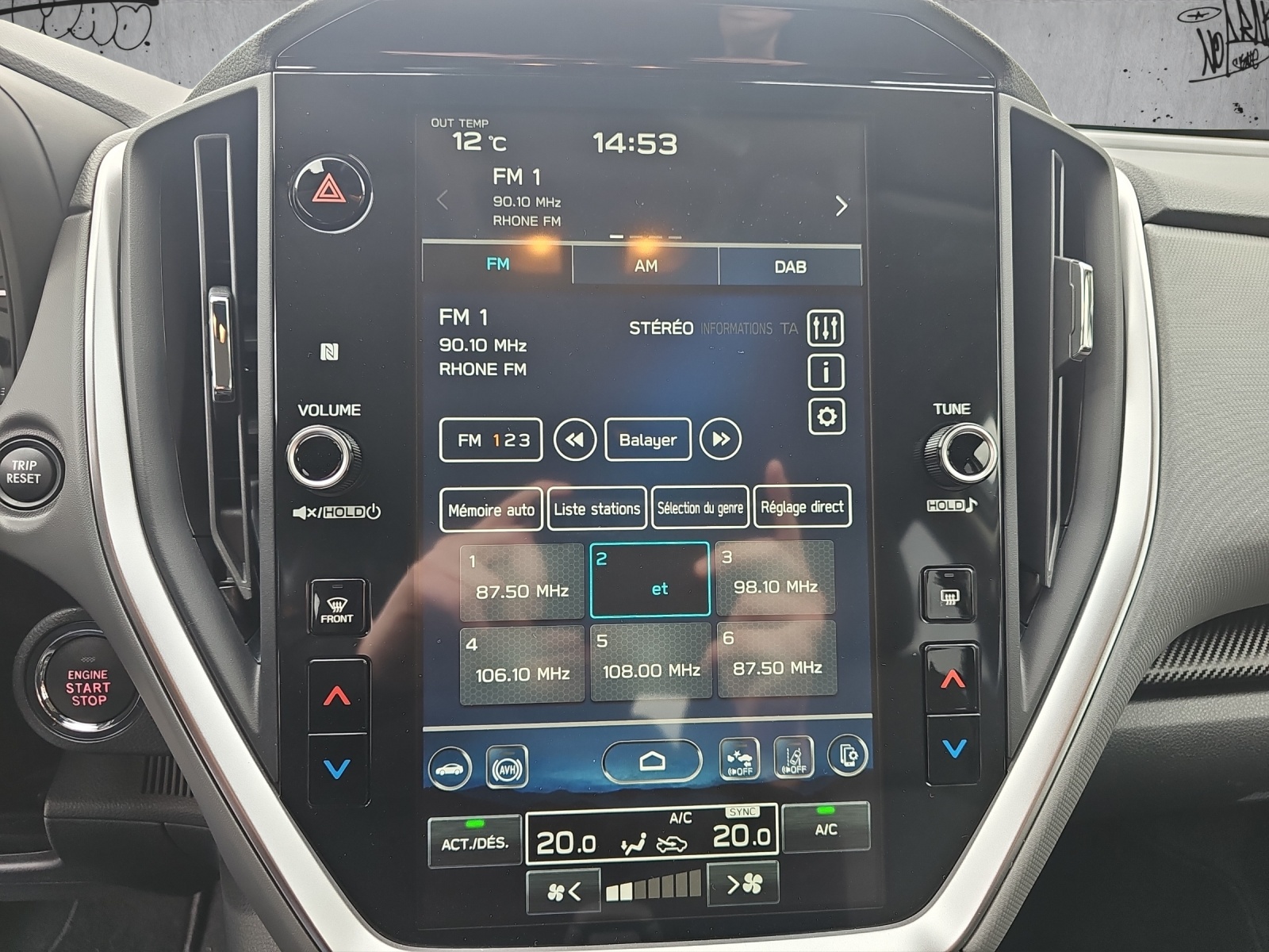 SUBARU Crosstrek 2.0 e-Boxer Swiss Plus AWD Lineartronic-image-10