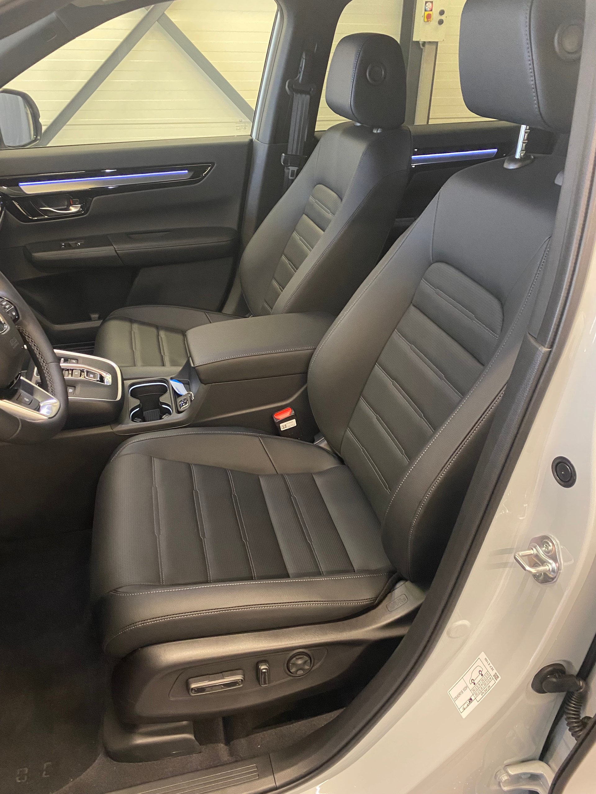 HONDA CR-V 2.0i MMD PHEV Advance 2WD Automatic-image-9