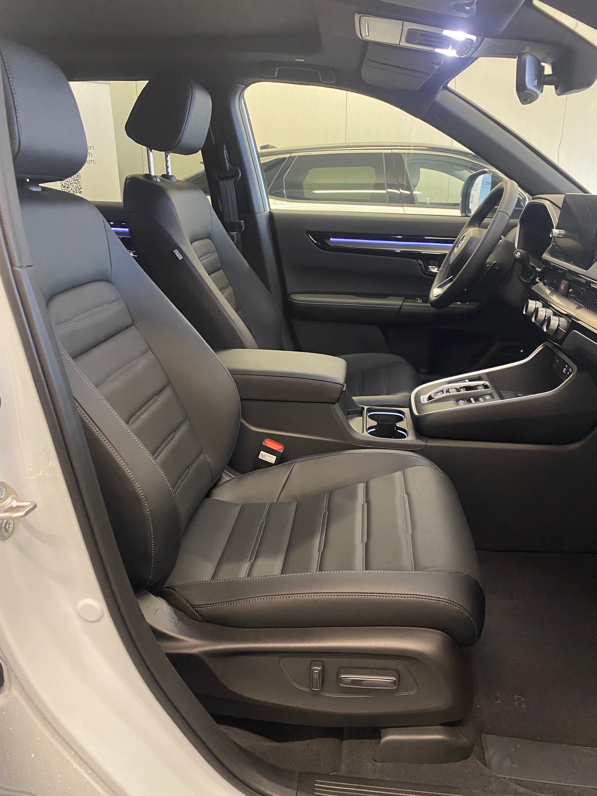 HONDA CR-V 2.0i MMD PHEV Advance 2WD Automatic-image-12