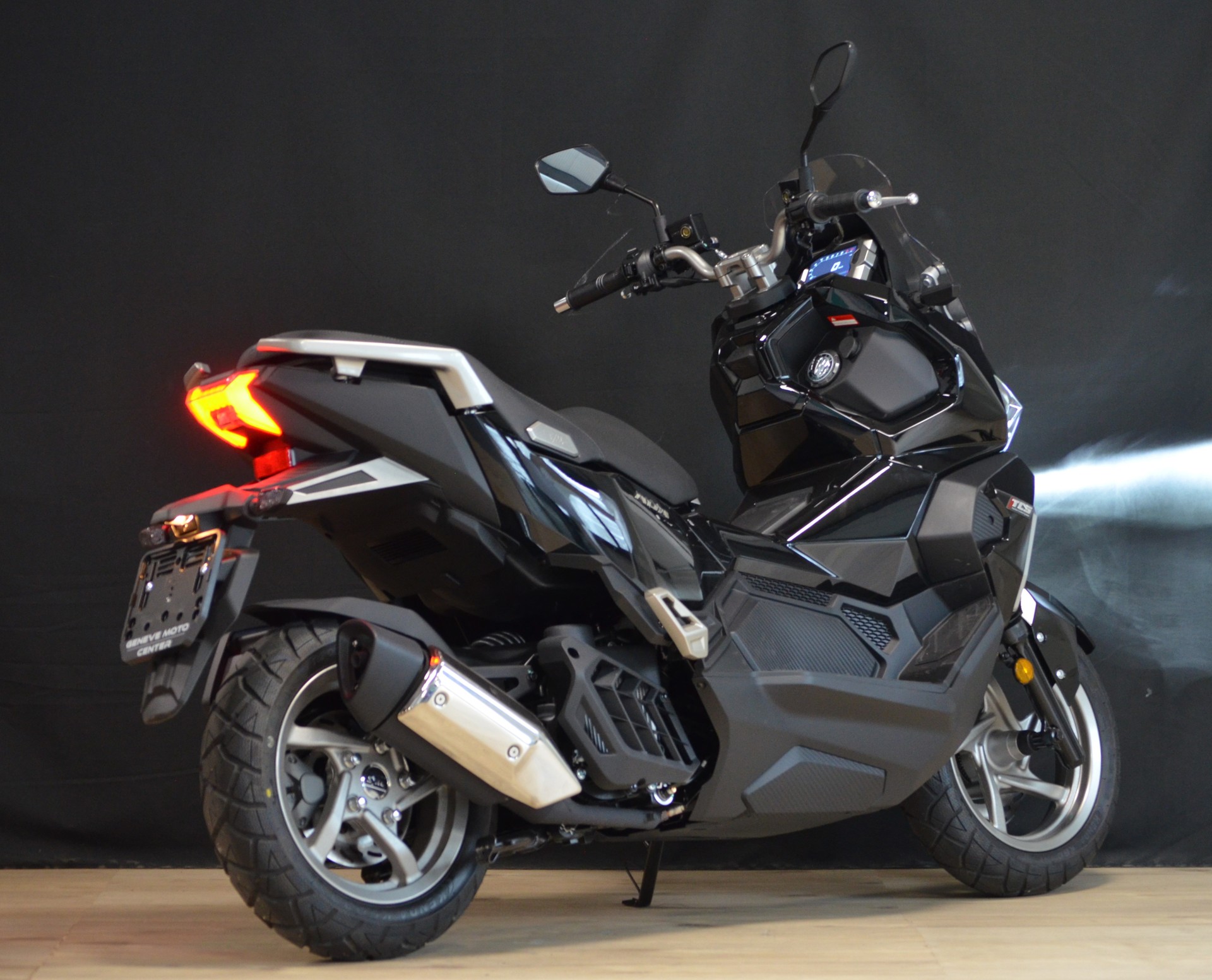 SYM ADX 125 EURO 5+-image-5