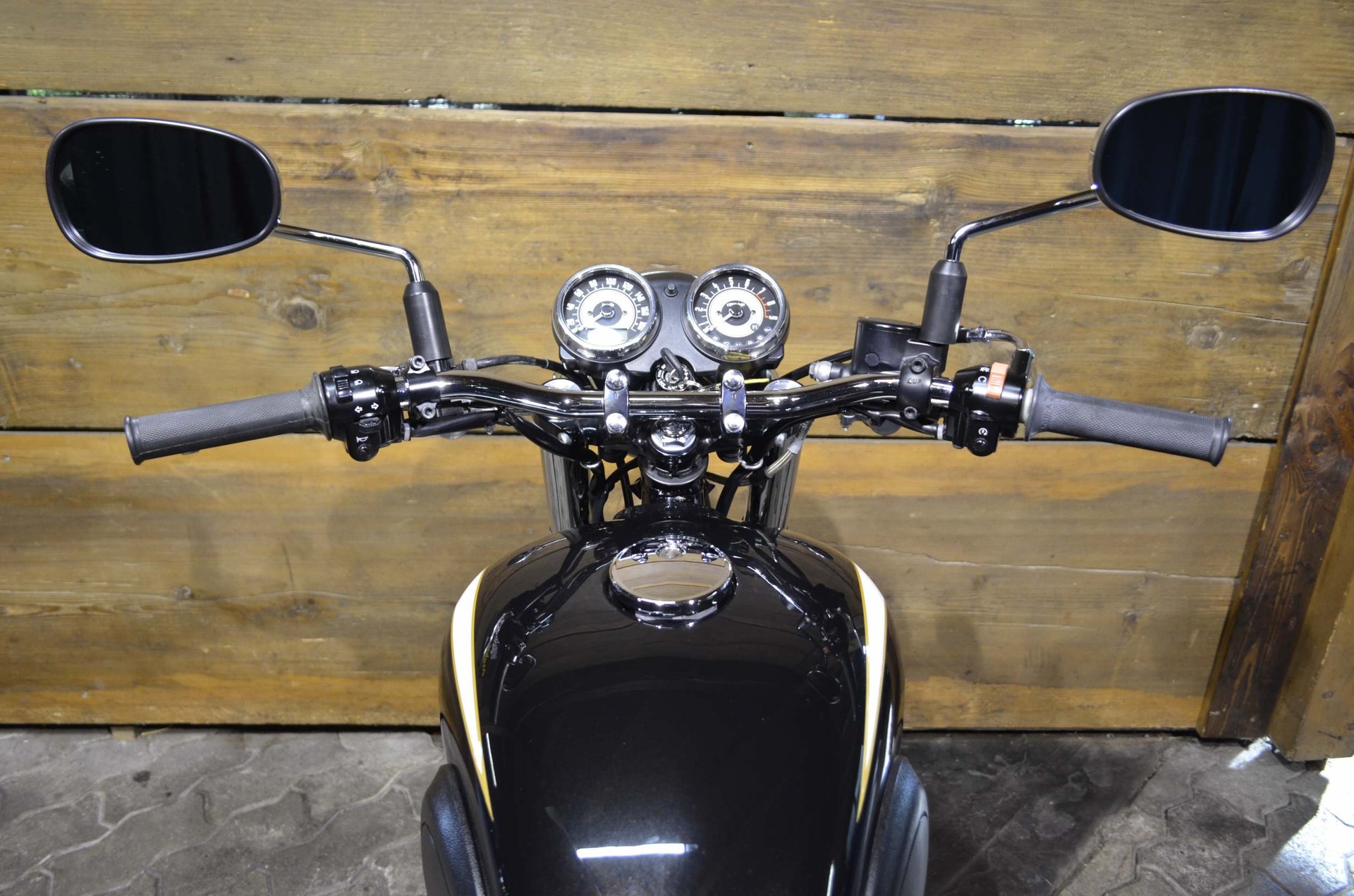 KAWASAKI W 800-image-2