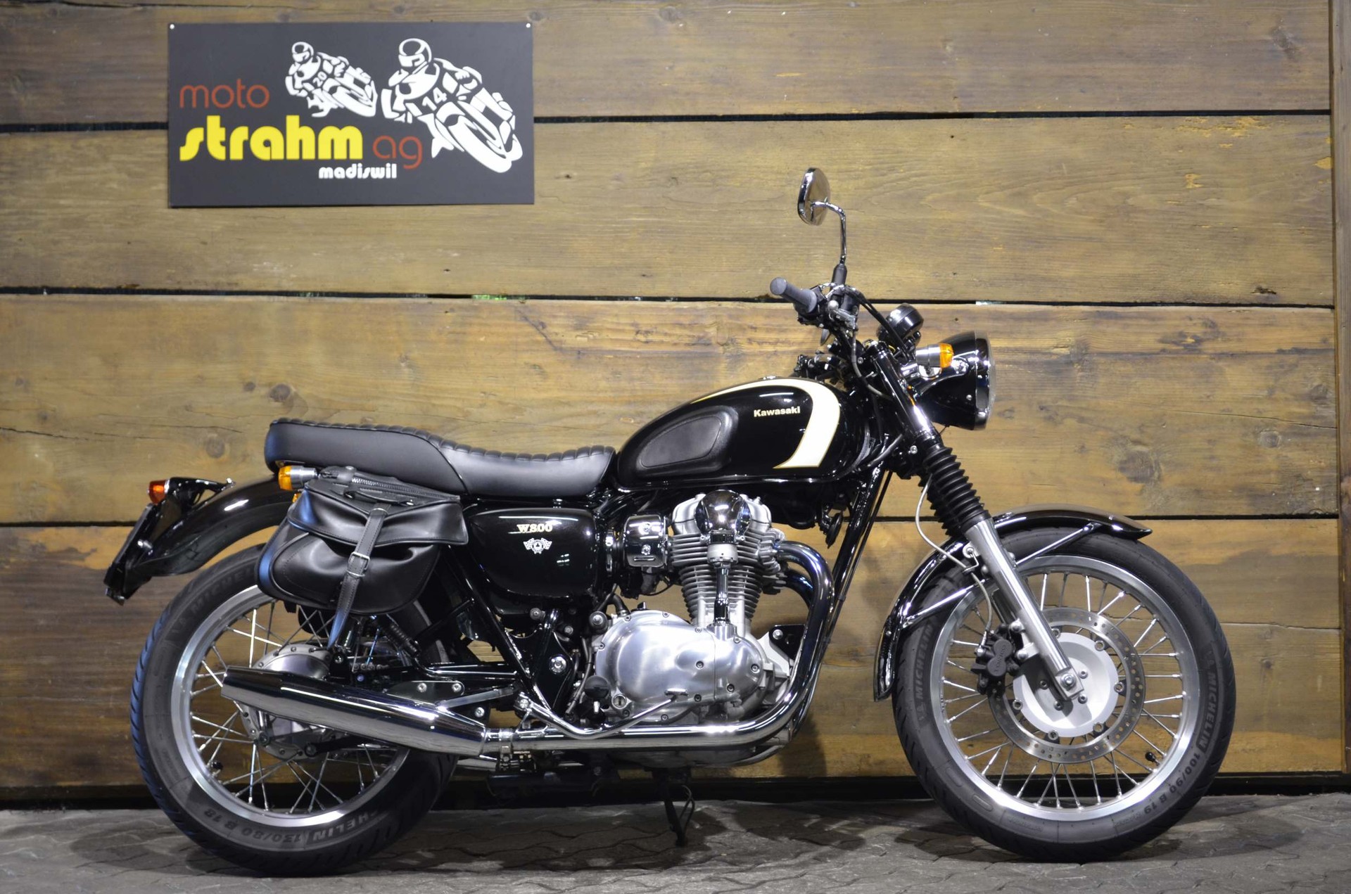 KAWASAKI W 800-image-1