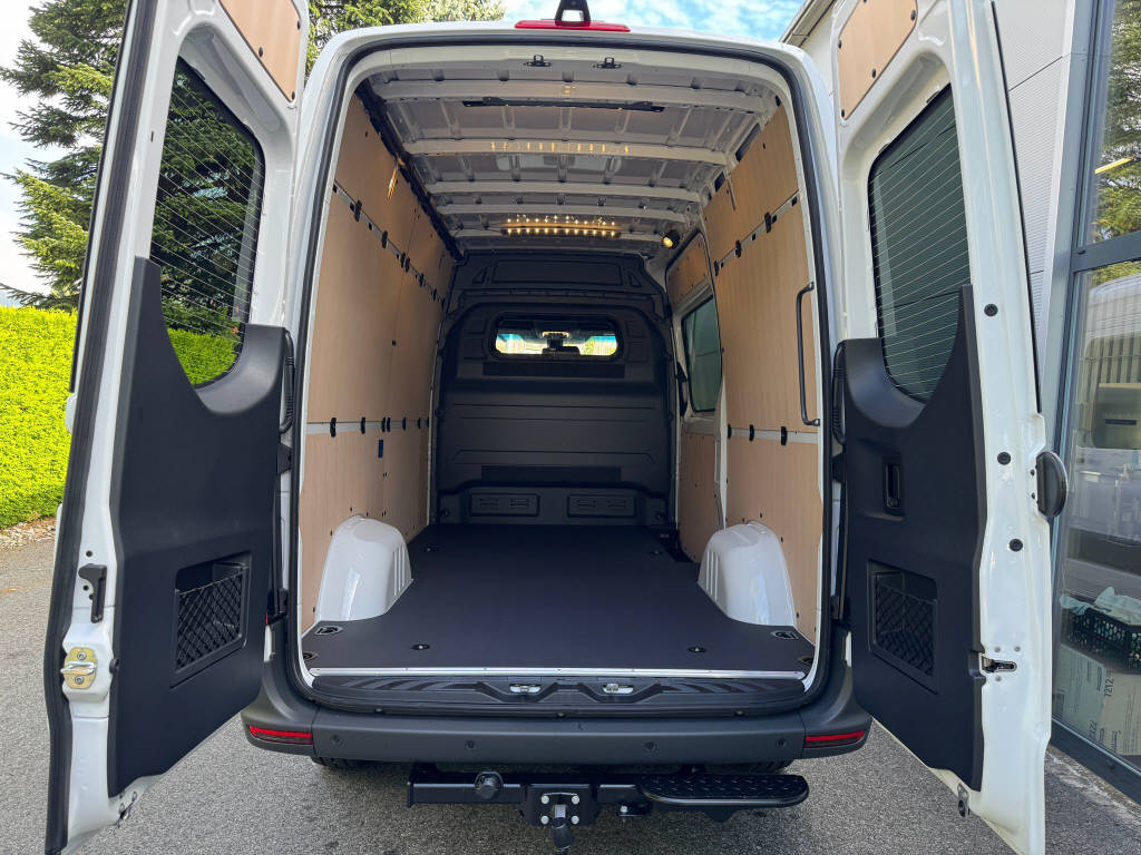 MERCEDES-BENZ eSprinter 320 Kasten Pro Worker 3665 S 81 kWh-image-5